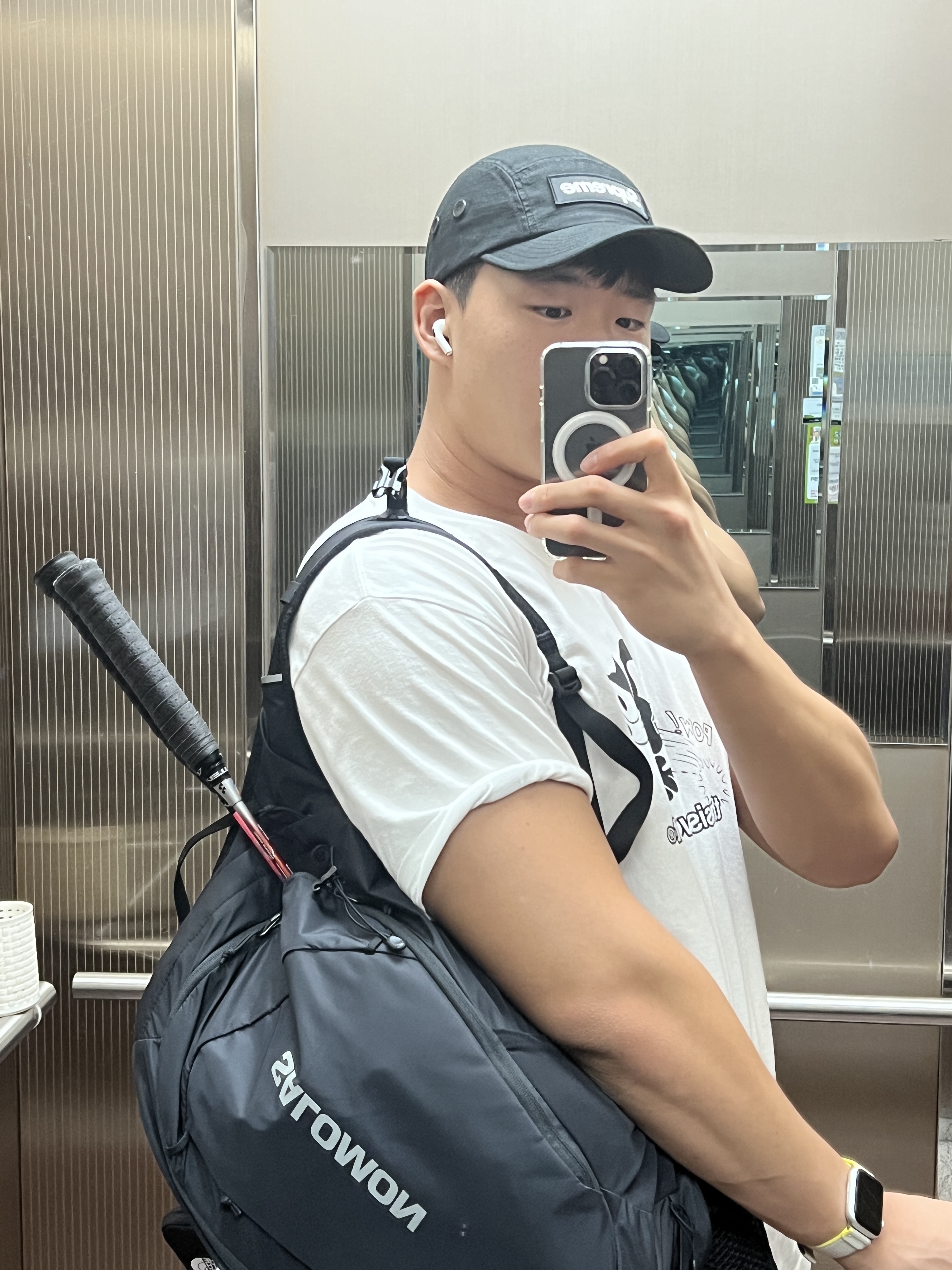 Supreme Military Camp Cap Black - 22FW, Salomon Trailblazer 20 Black (New Ver.) 착용 스타일