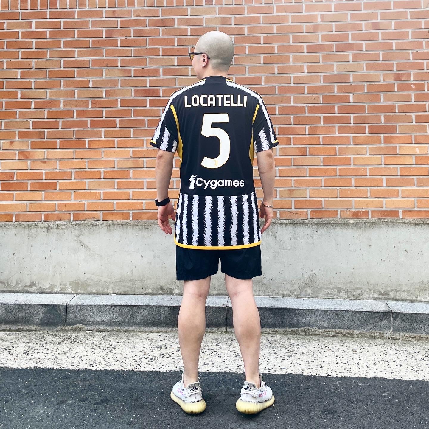 Adidas Juventus 2023/24 Home Jersey Black White - KR Sizing (Non Marking Ver.), Stone Island B0943 Nylon Metal Swimming Trunk Black - 22SS 착용 스타일 - 2