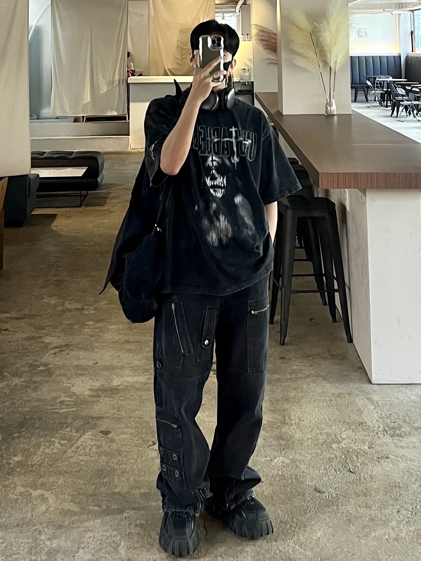 Project G/R Flight Denim Pants Black 착용 스타일