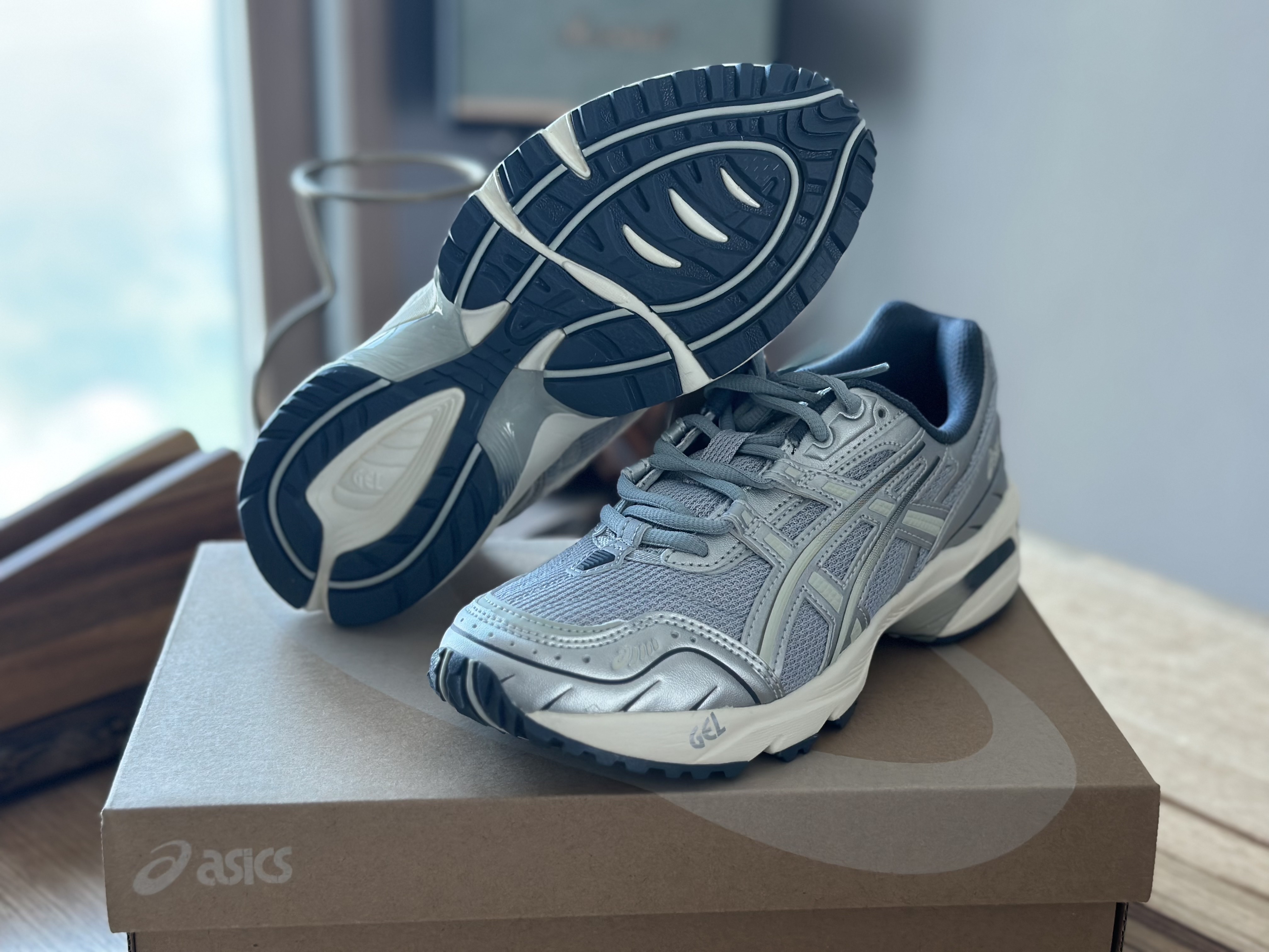 Asics Gel-1090 Piedmont Grey 착용 스타일 - 3