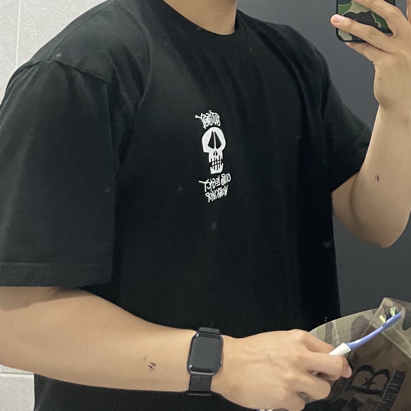 Apple Watch SE 44mm GPS Midnight Aluminum Case with Sport Band Midnight (Korean Ver.) 착용 스타일