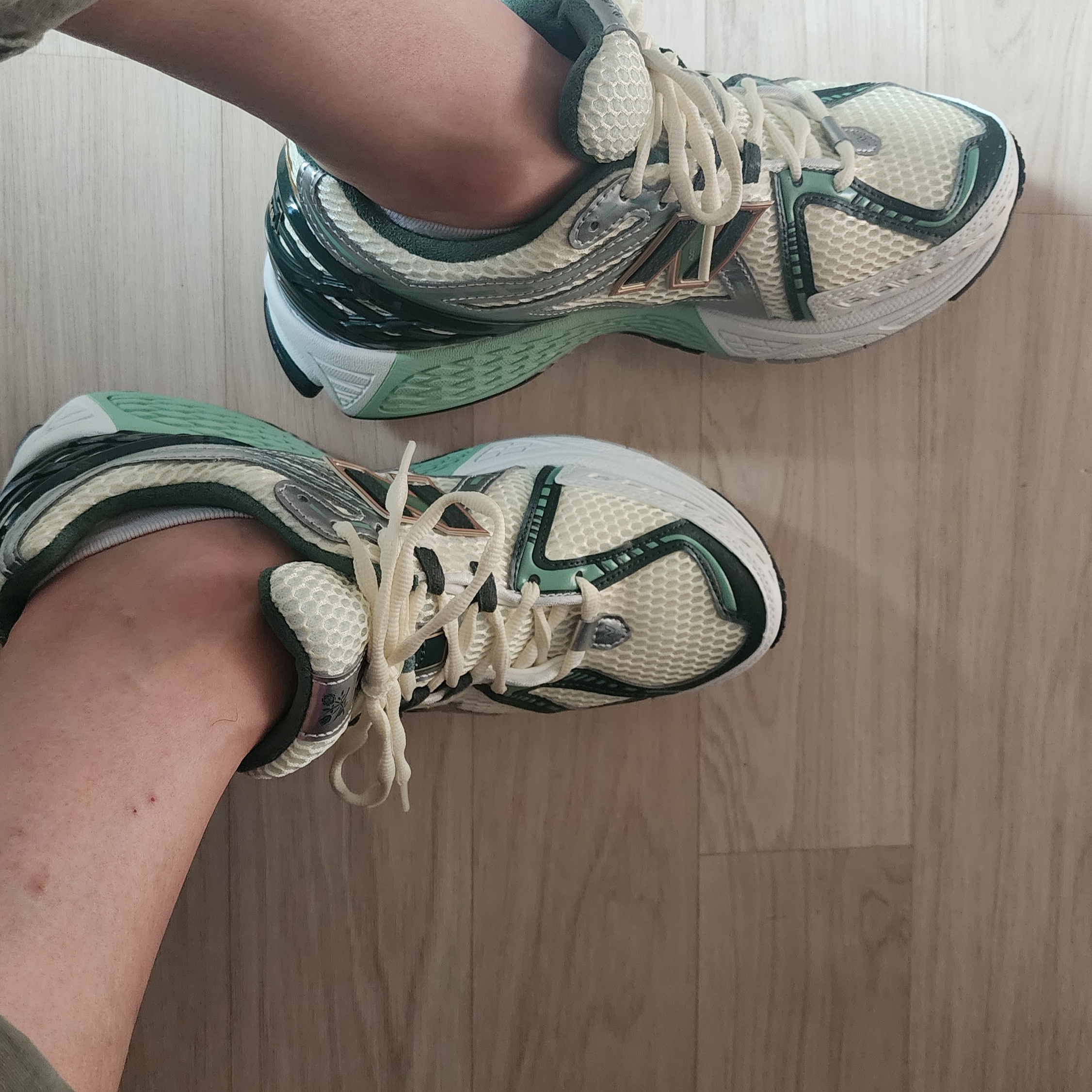 New Balance x Aime Leon Dore 1906R Jade 착용 스타일 - 2