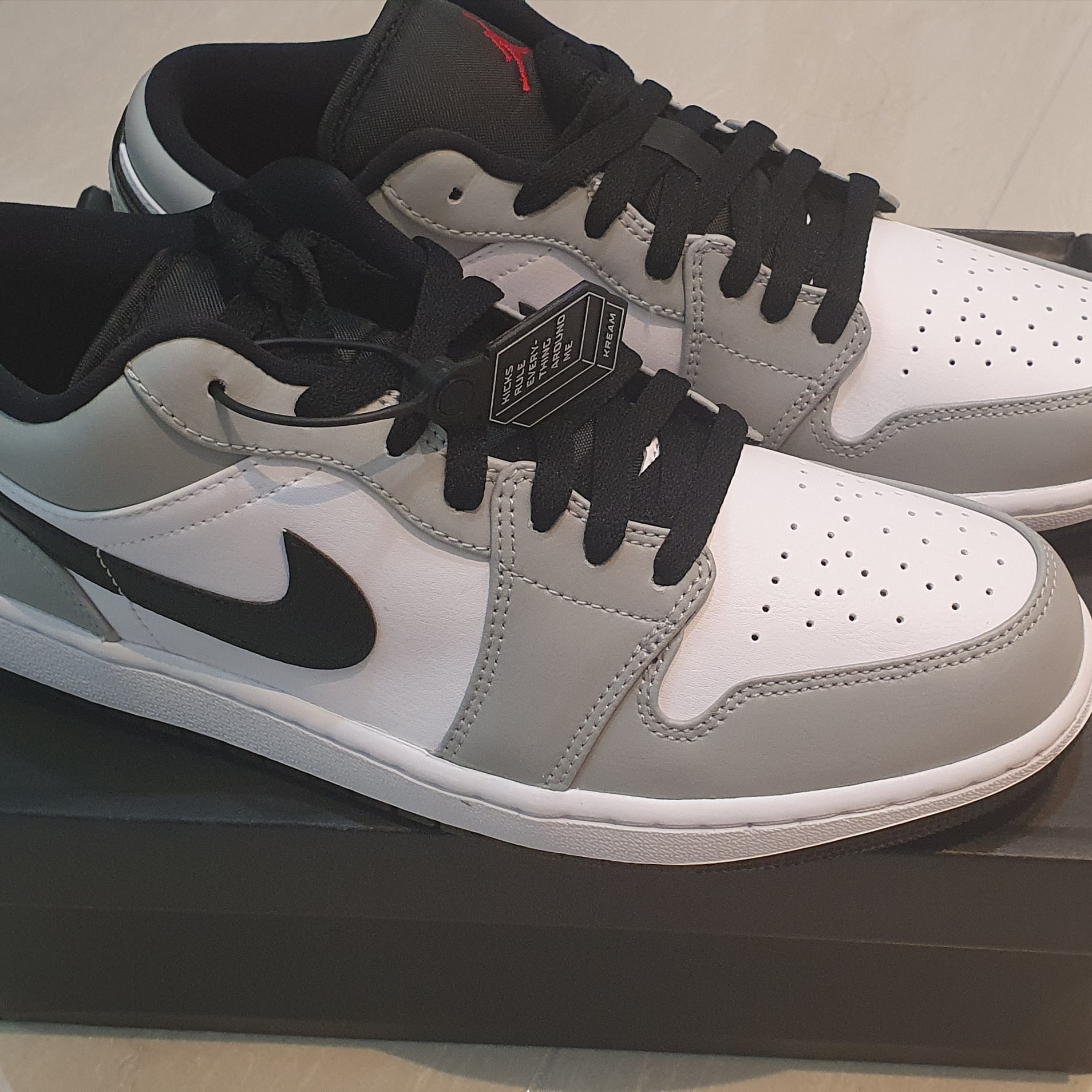 Jordan 1 Low Light Smoke Grey 착용 스타일