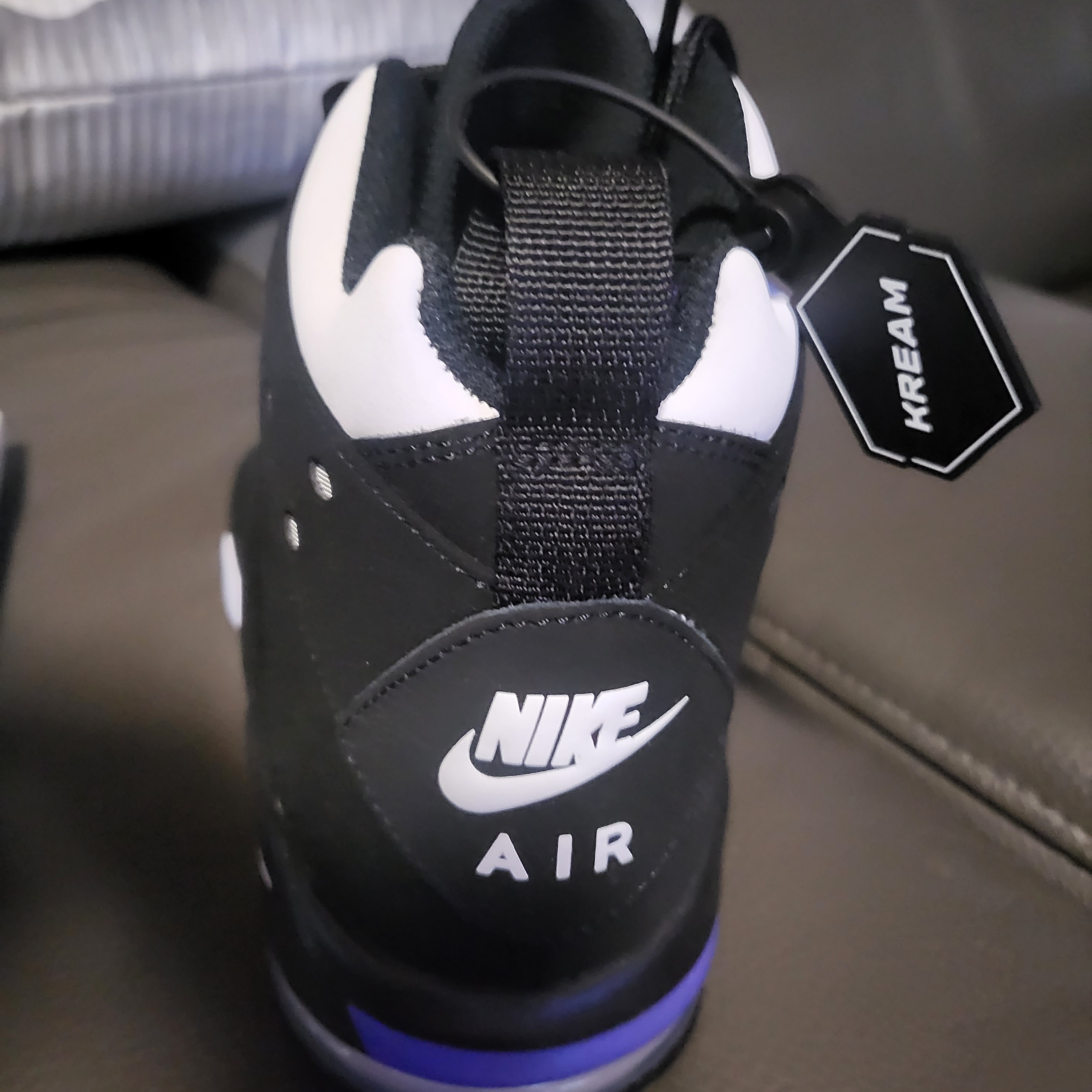 Nike Air Max 2 CB 94 Black and Pure Purple 착용 스타일 - 3