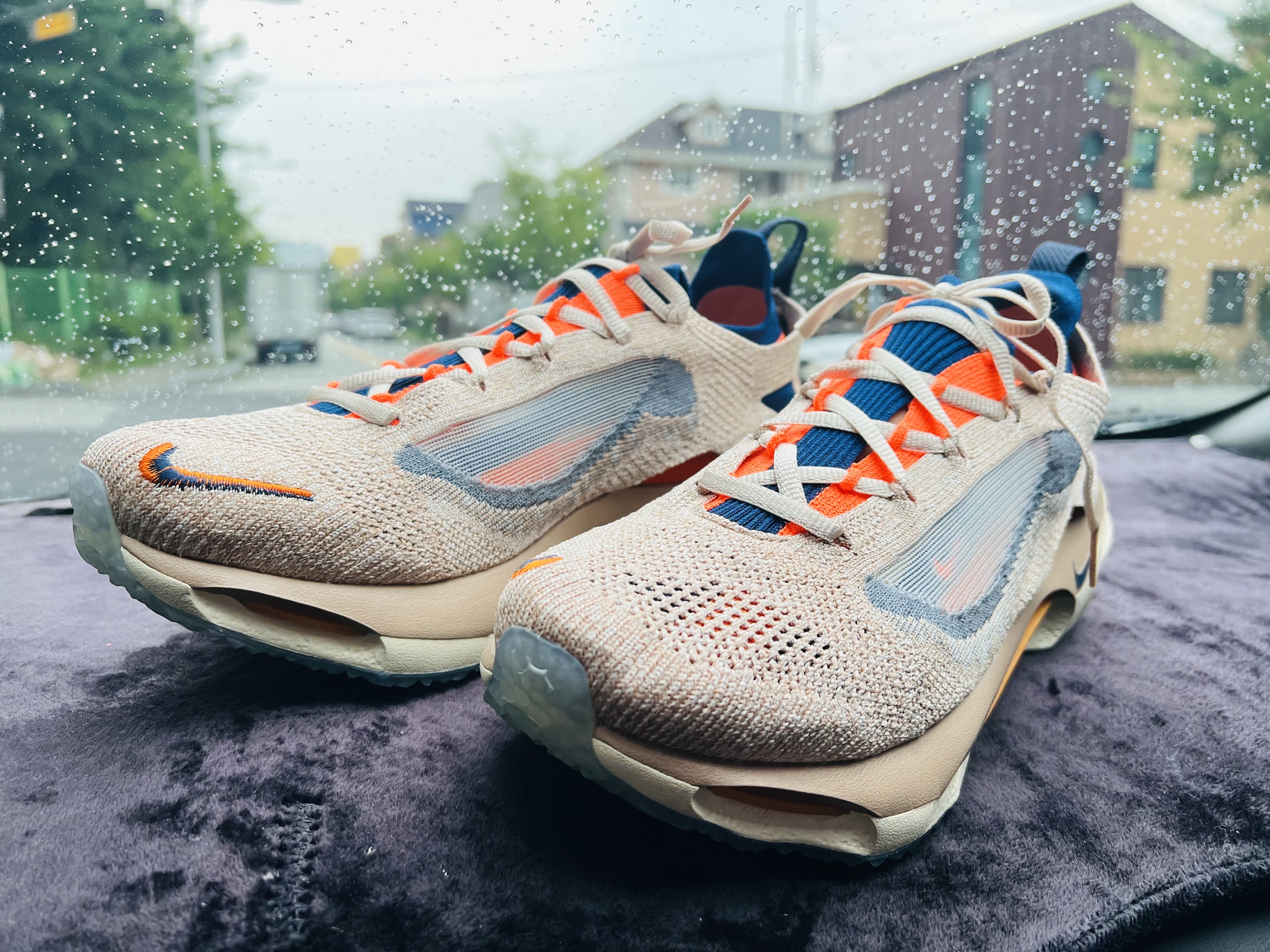 Nike Spark Flyknit Hemp Total Orange 착용 스타일 - 1