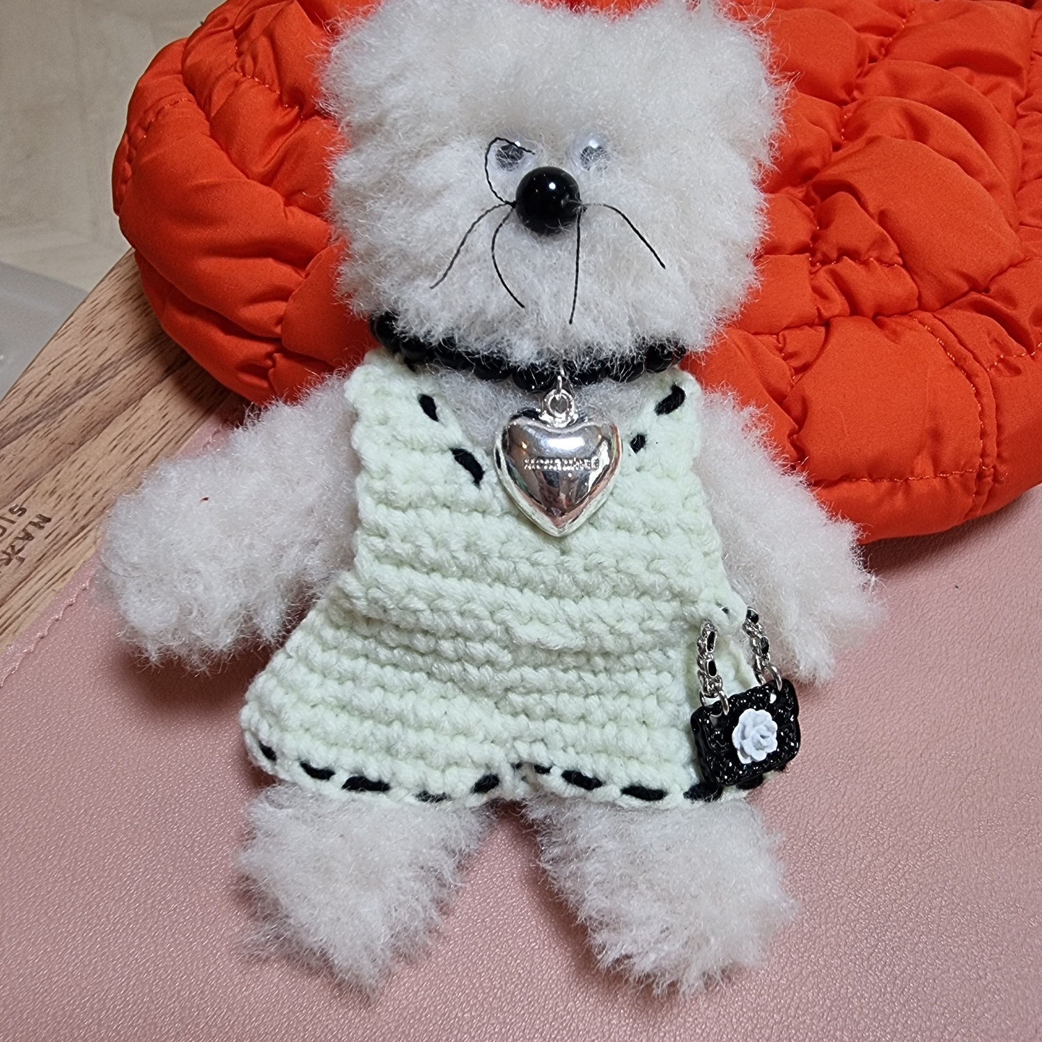 [KREAM 단독] Monamhee Creami Keyring Cream 착용 스타일 - 3