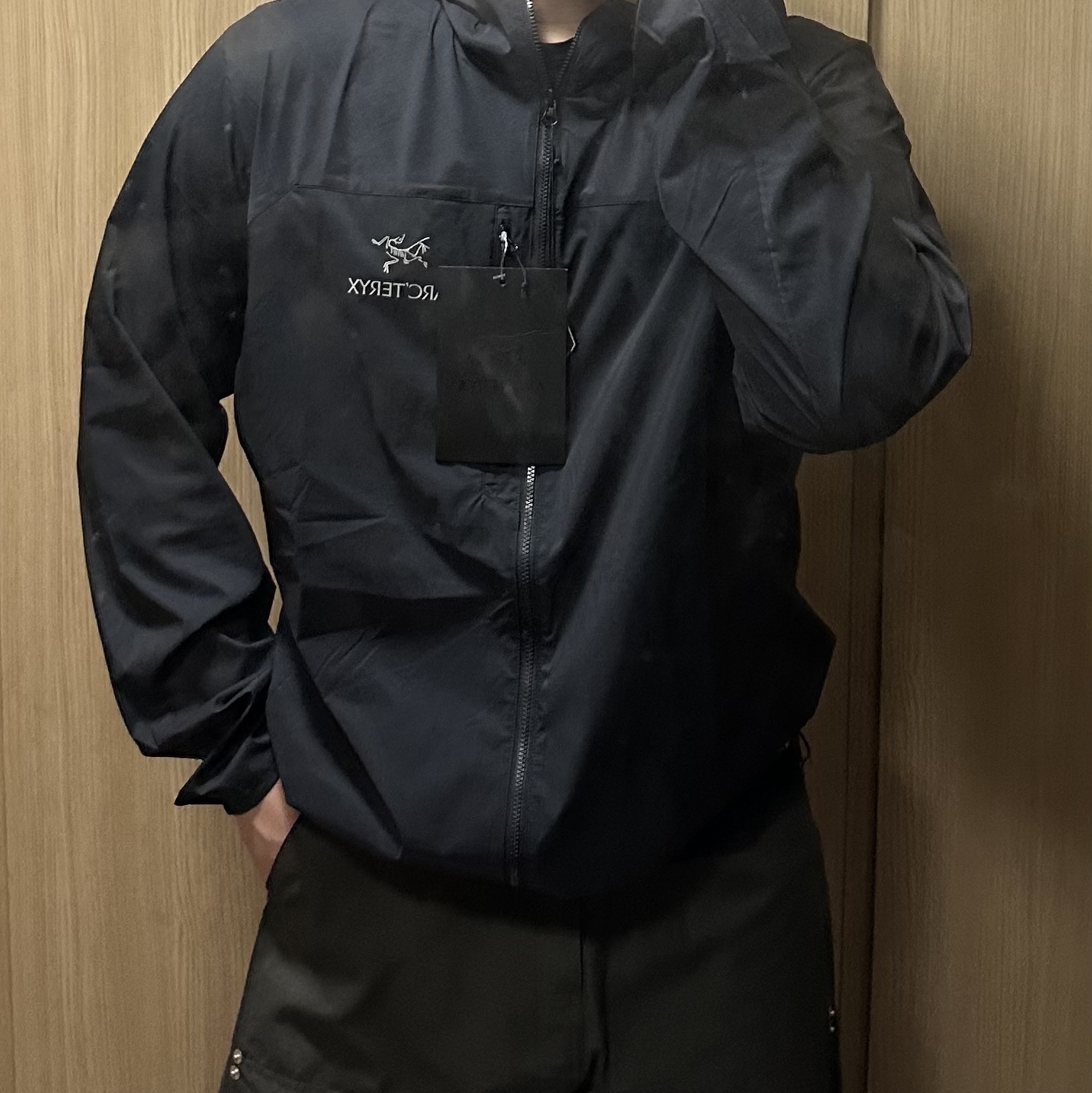 Arc'teryx Squamish Hoody Black 착용 스타일