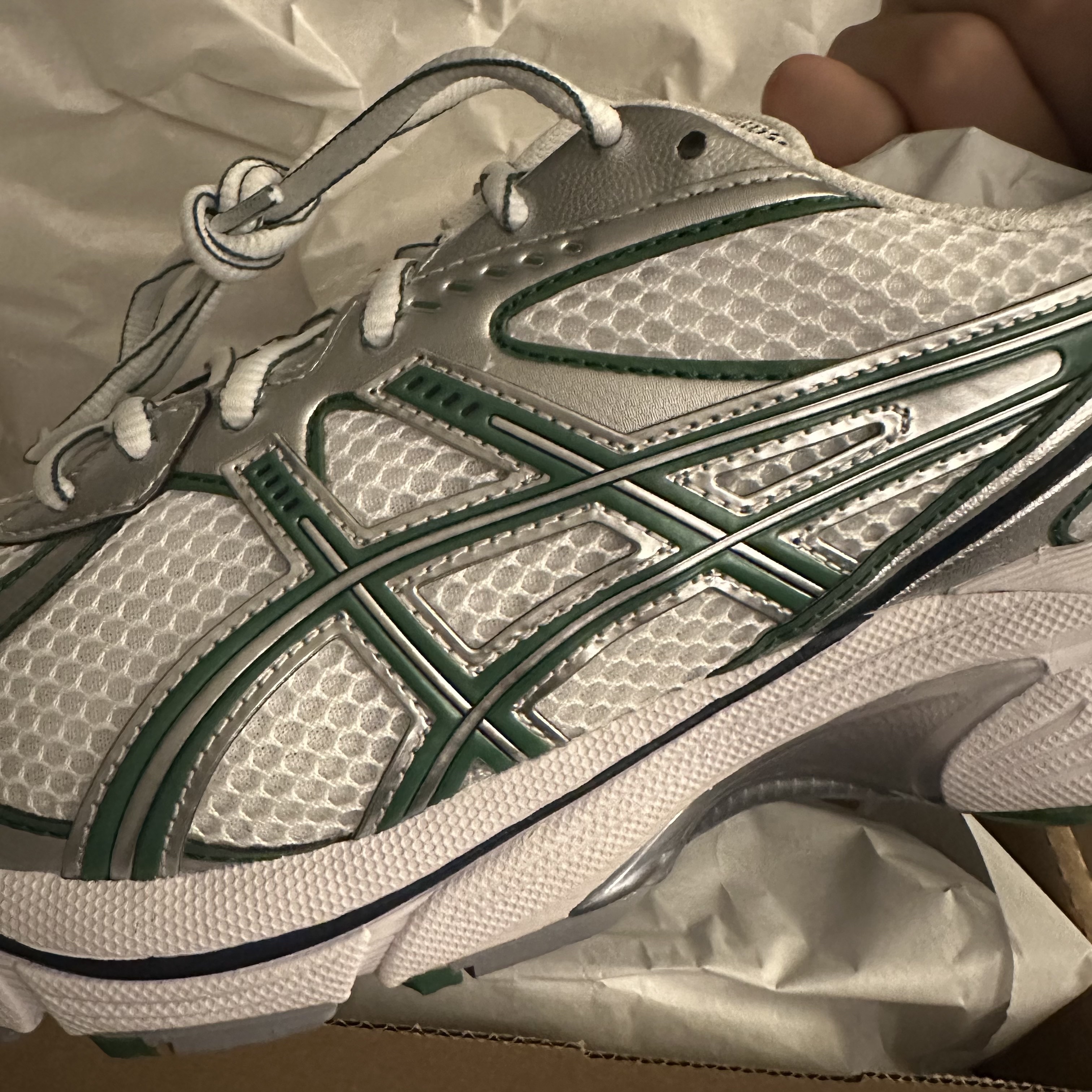 Asics GT-2160 White Shamrock Green 착용 스타일 - 3