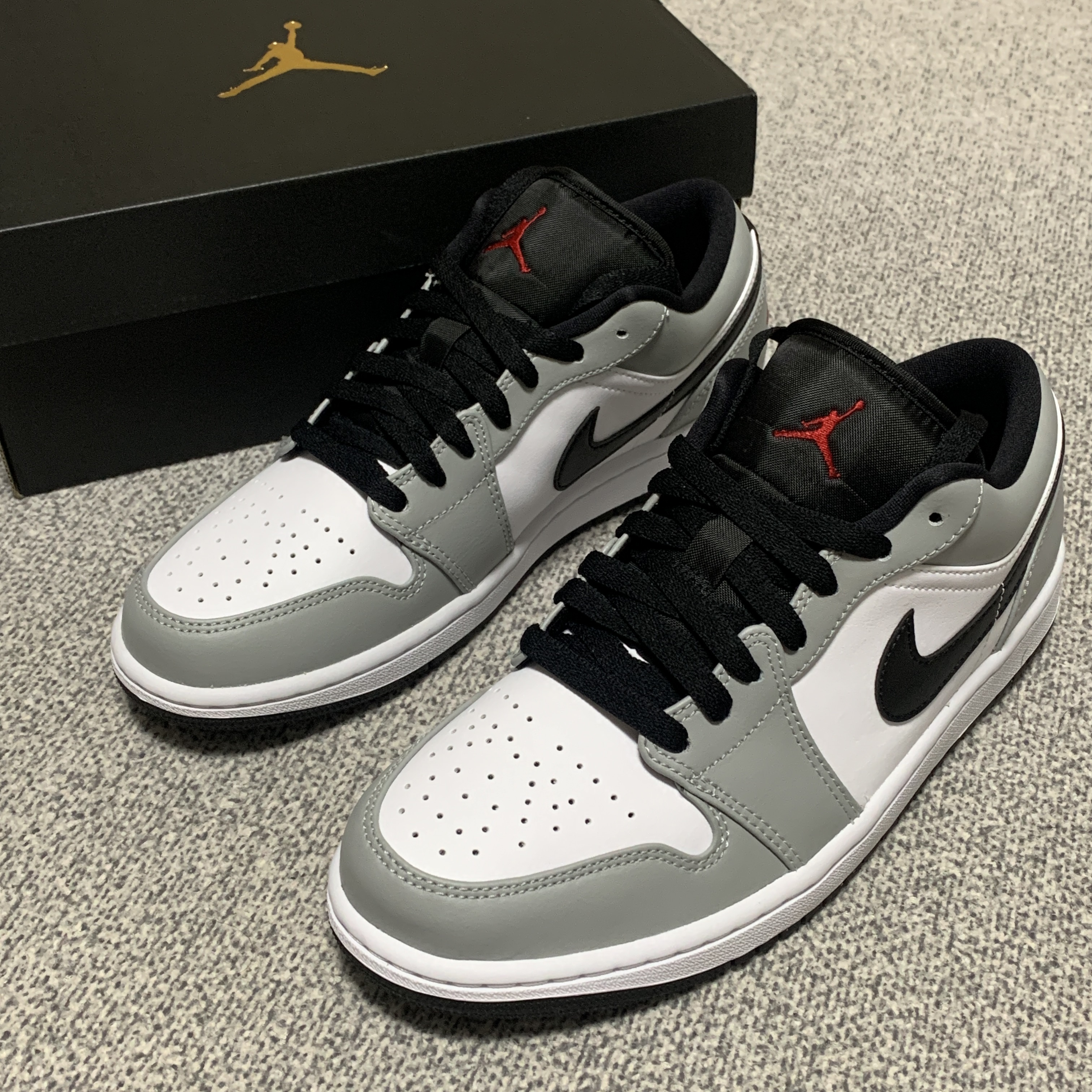 Jordan 1 Low Light Smoke Grey 착용 스타일