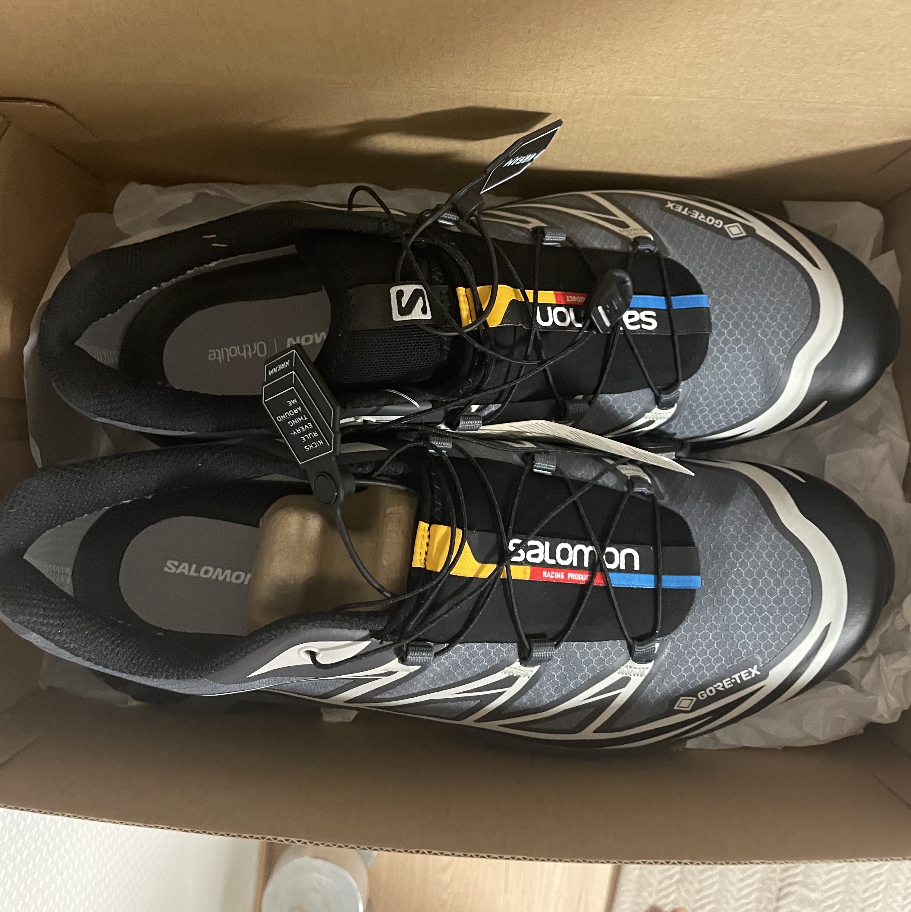 Salomon XT-6 Gore-Tex Black Ebony 착용 스타일