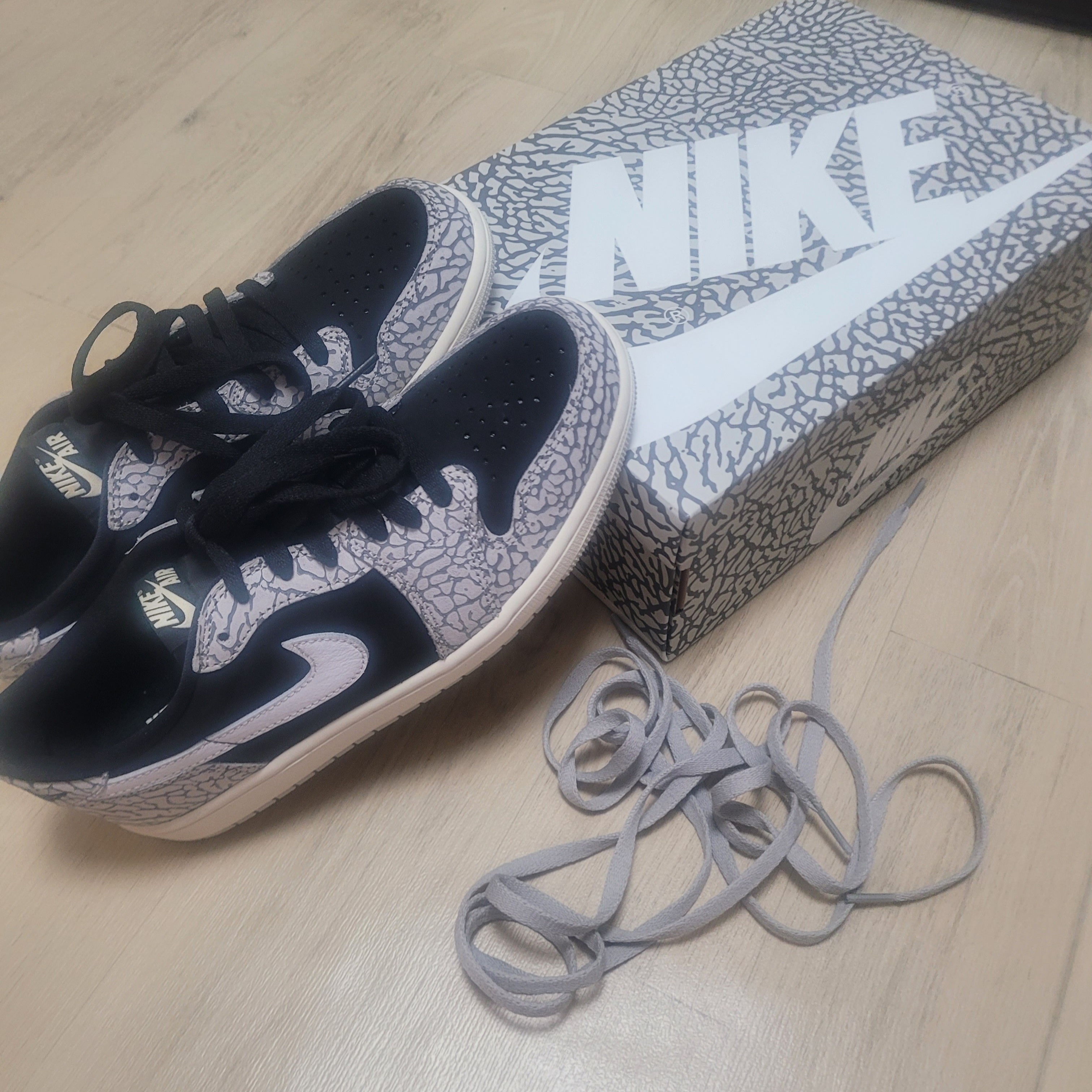 Jordan 1 Retro Low OG Black Cement 착용 스타일
