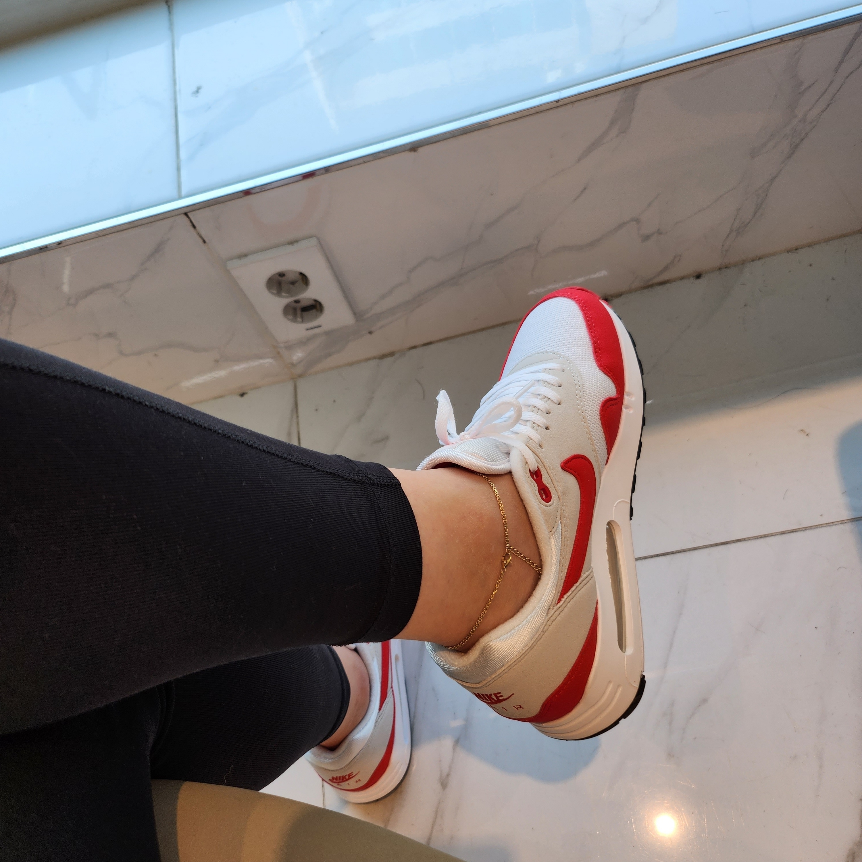 (W) Nike Air Max 1 '86 OG Big Bubble White University Red 착용 스타일