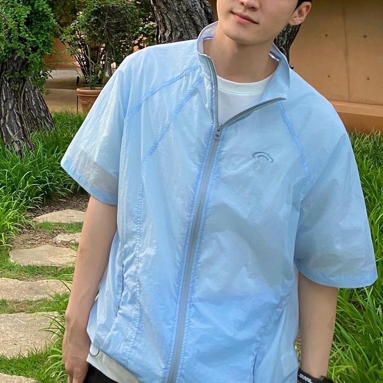 Art of Field Packable Short Sleeved Half Jacket Ice, Art of Field Packable Short Sleeved Half Jacket Lime 착용 스타일