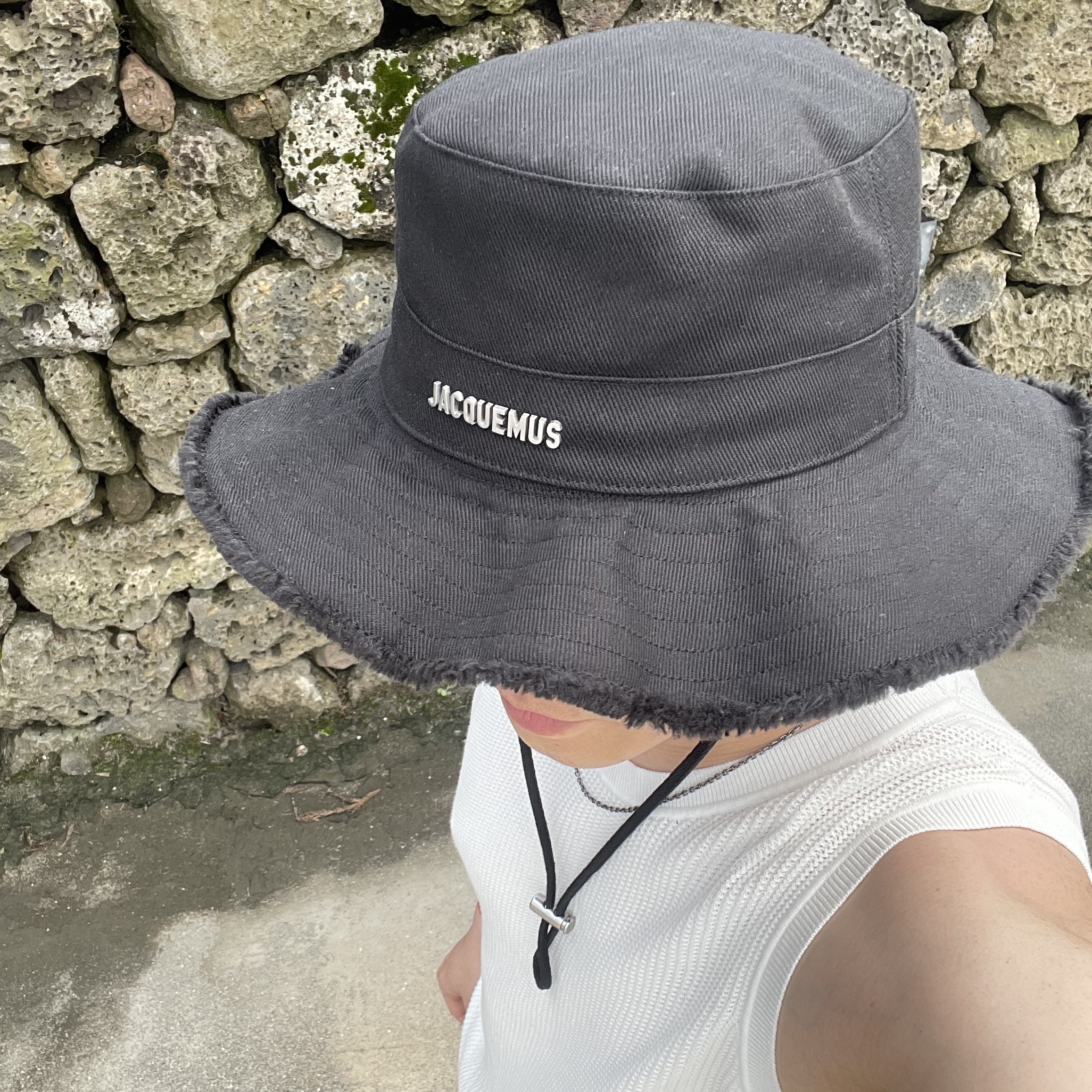 Essentials The Black Collection Relaxed Trousers Black - 23SS, Essentials Nylon Baseball Cap Jet Black 착용 스타일 - 3