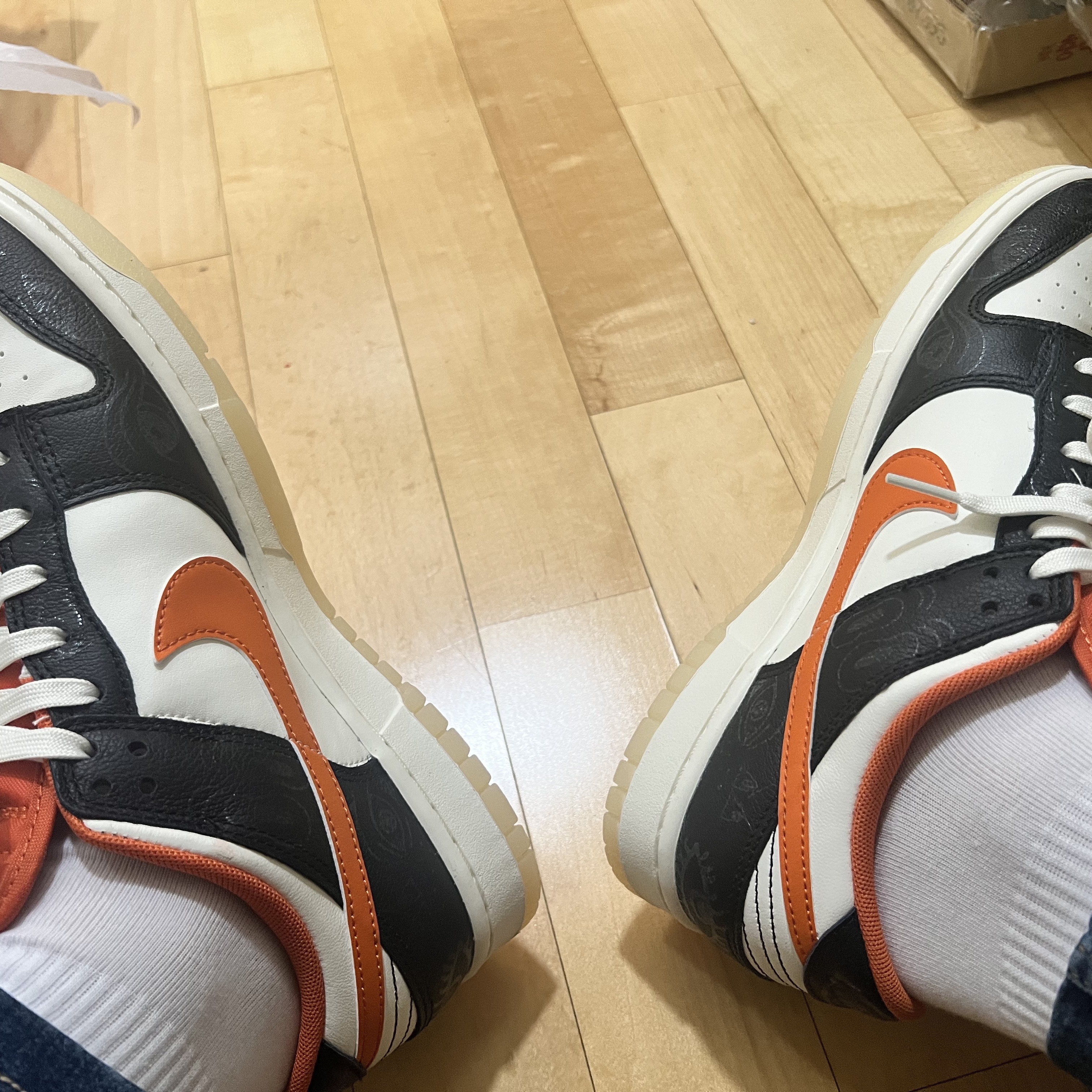 Nike Dunk Low Retro PRM Halloween 착용 스타일