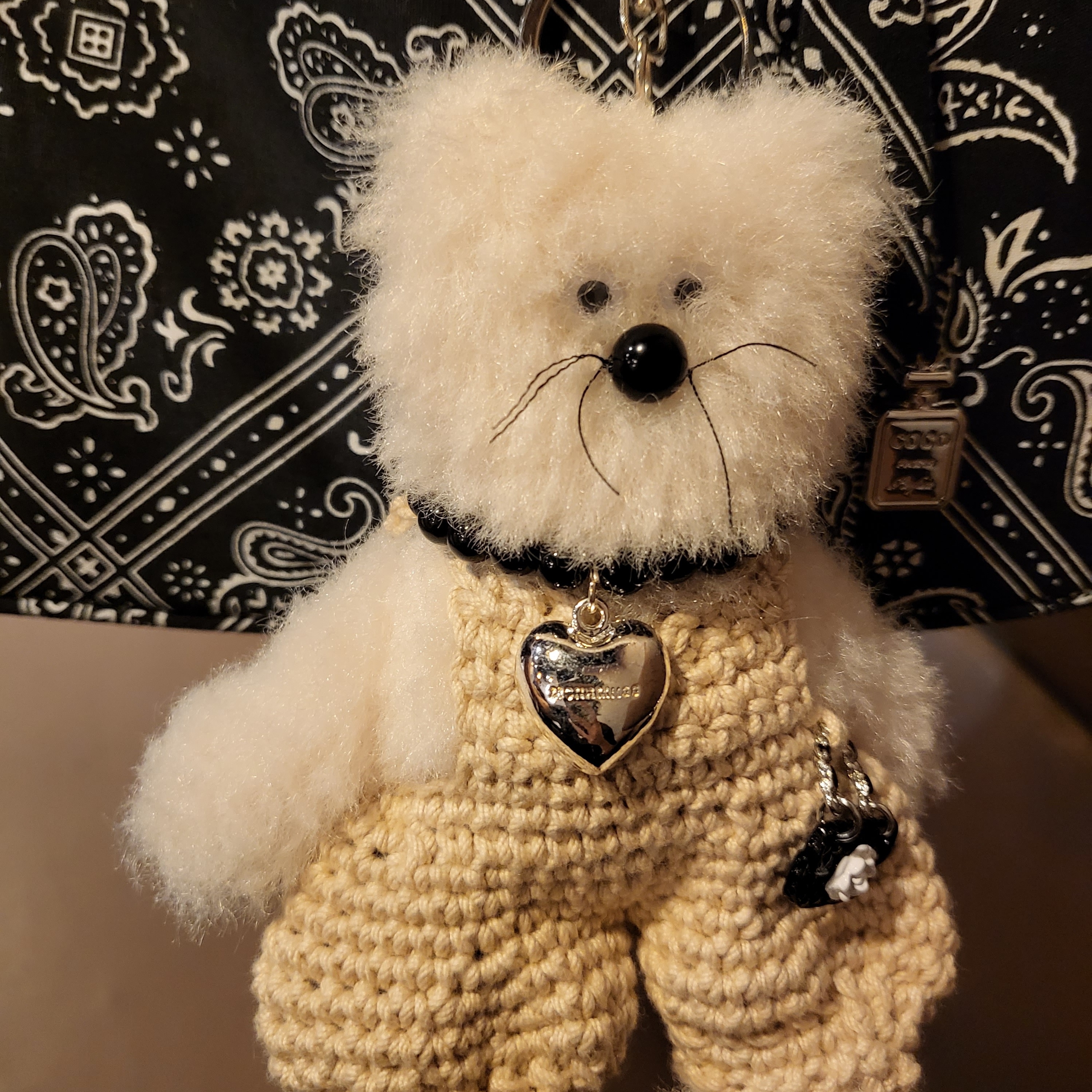 [KREAM 단독] Monamhee Creami Keyring Cream 착용 스타일 - 4