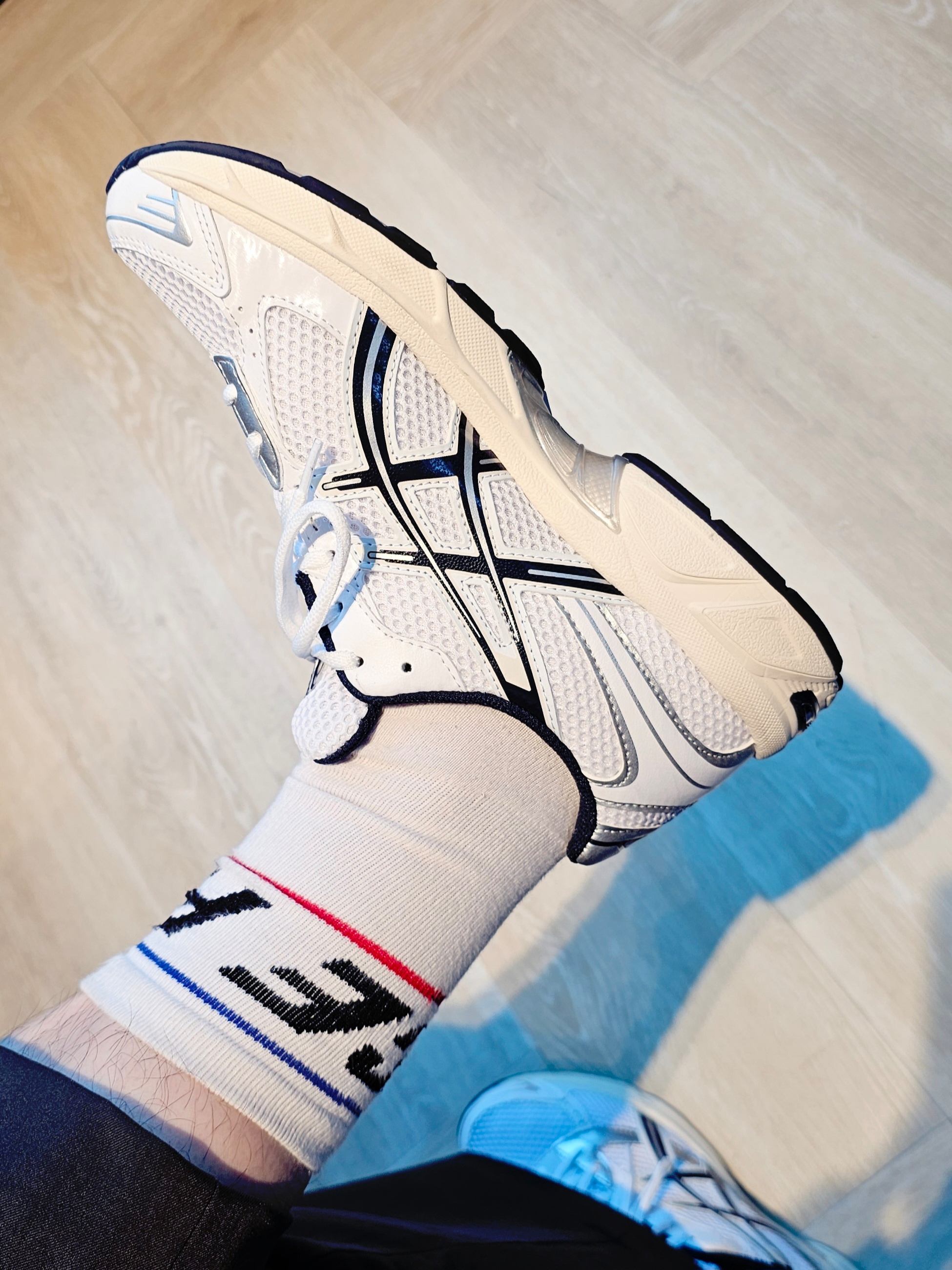 (W) Asics Gel-1130 White Midnight 착용 스타일 - 2