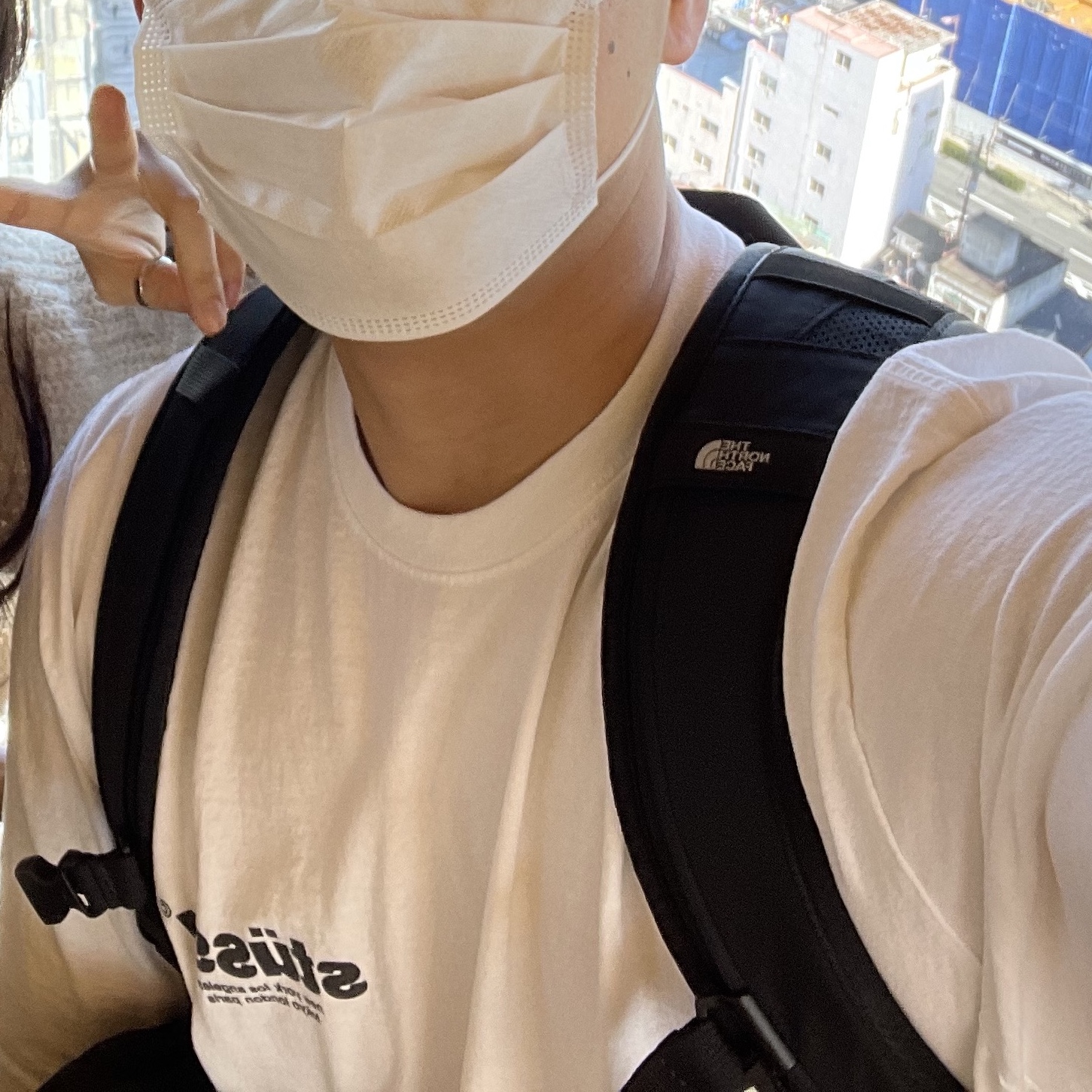 Stussy Strawberry T-Shirt White 착용 스타일