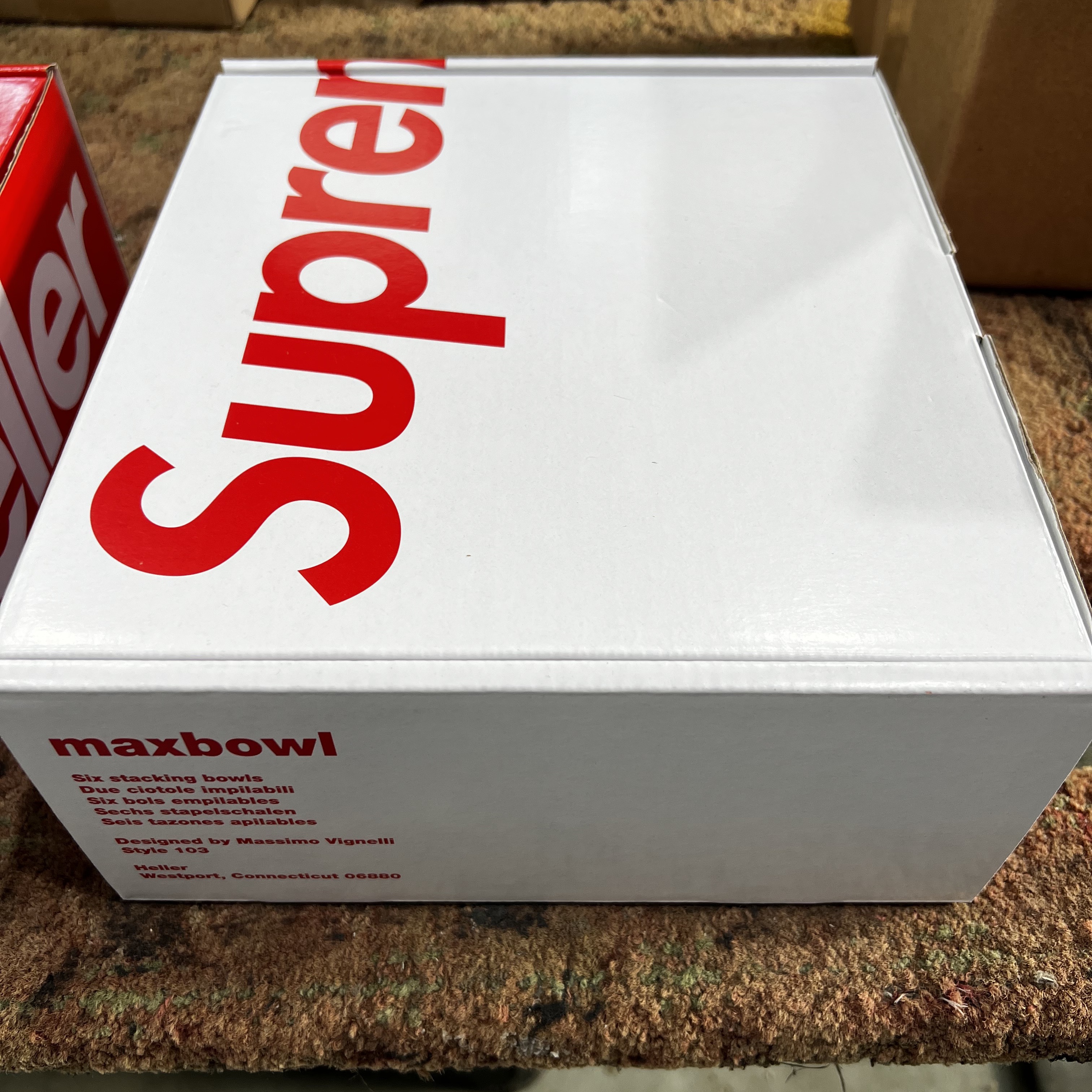 Supreme x Heller Bowls White (Set of 6) - 23SS 착용 스타일