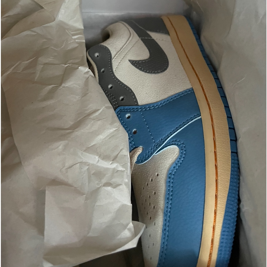 Jordan 1 Low SE Tokyo 96 착용 스타일 - 1
