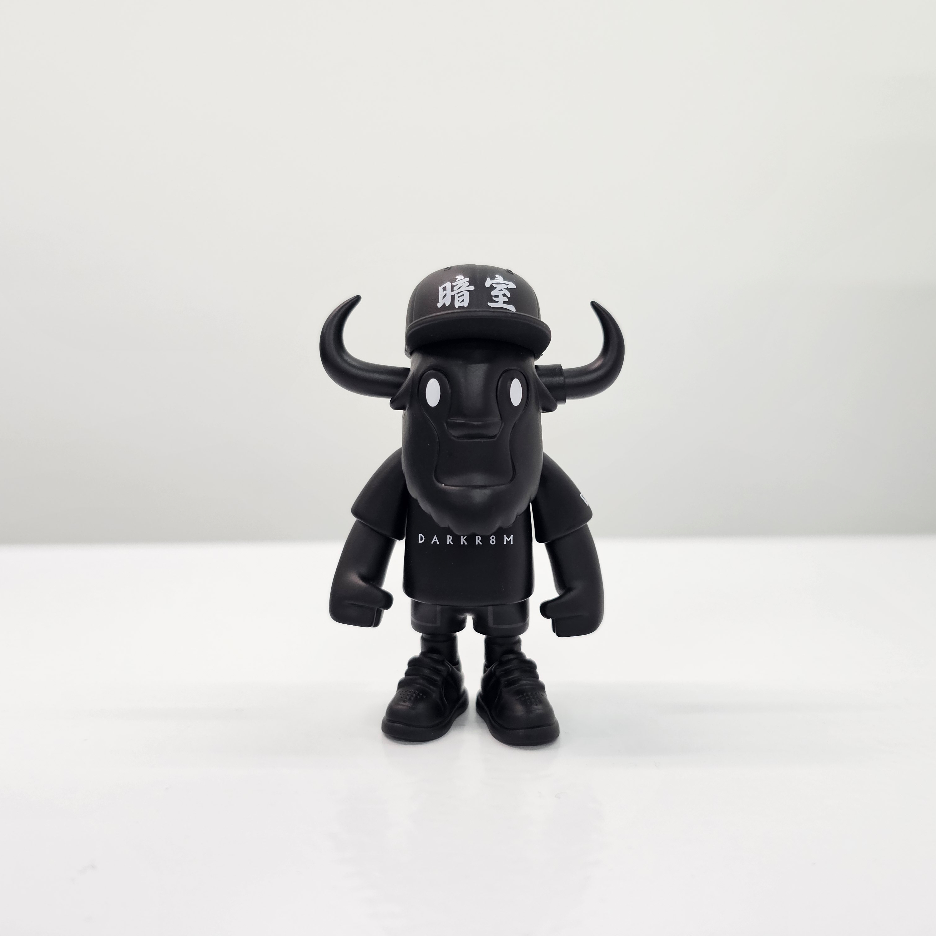 Darkr8m Studio x New Era FFALO Figure Black 착용 스타일 - 2