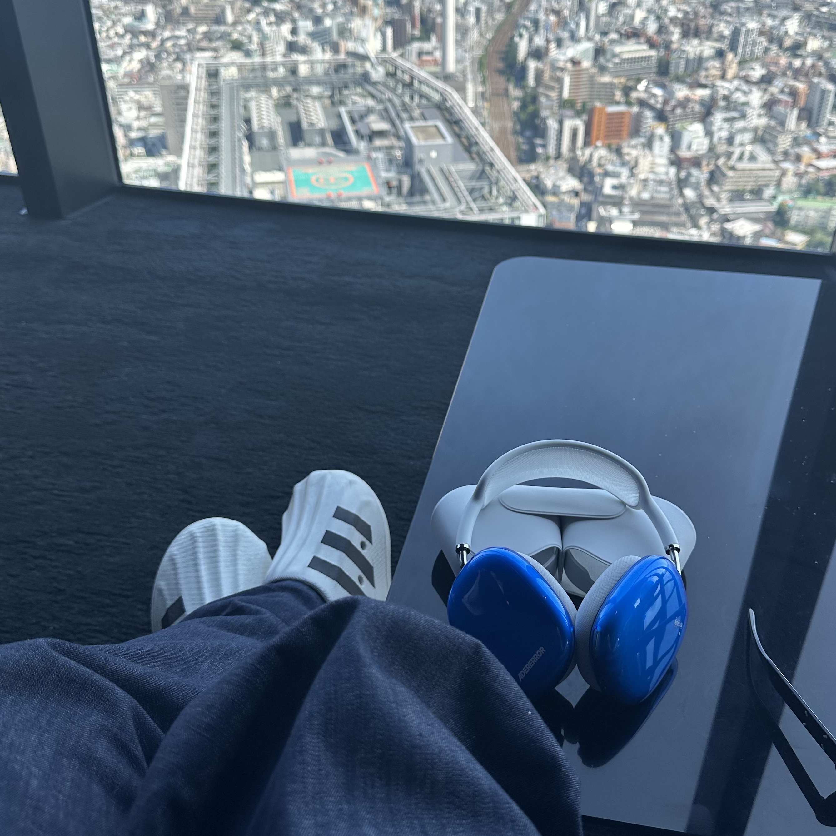 Ader Error Standic AirPods Max Case Z-Blue, Adidas Adifom Superstar Core White 착용 스타일 - 2