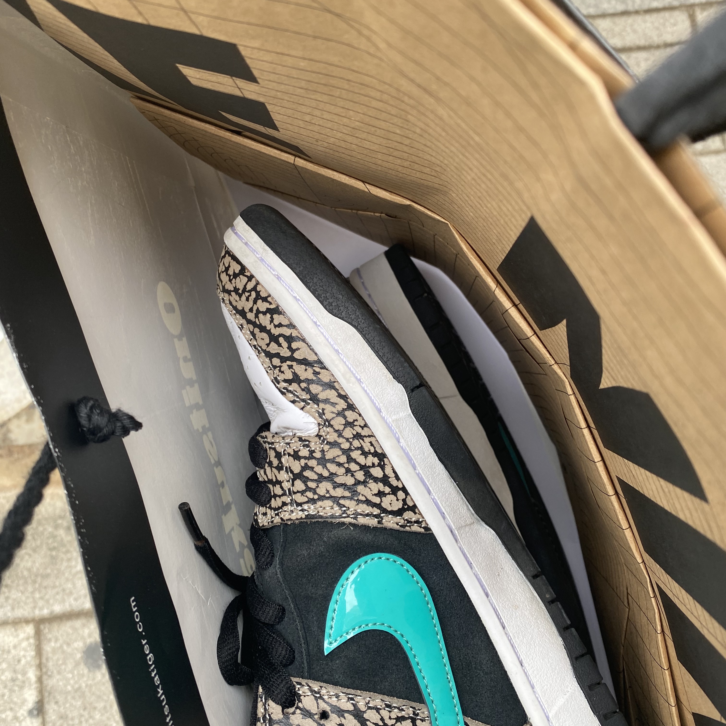 Nike SB Dunk Low Pro Clear Jade 착용 스타일