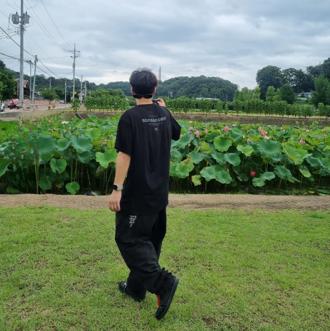 Sansan Gear Logo T-Shirt Black - 23SS, Gentle Monster x Maison Margiela MM004 Black Black 착용 스타일