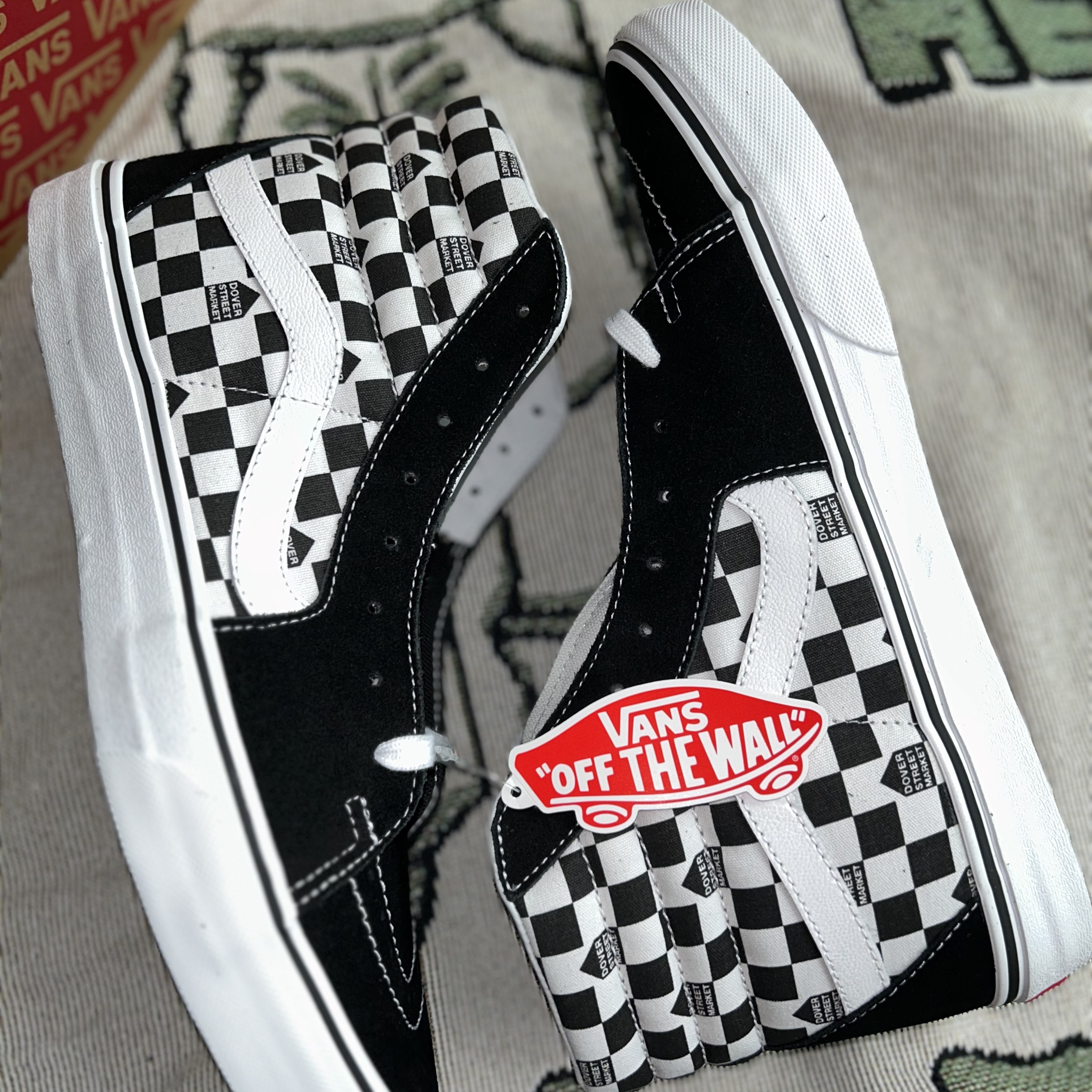Vans x DSM Sk8-Hi DSM Check 착용 스타일 - 1