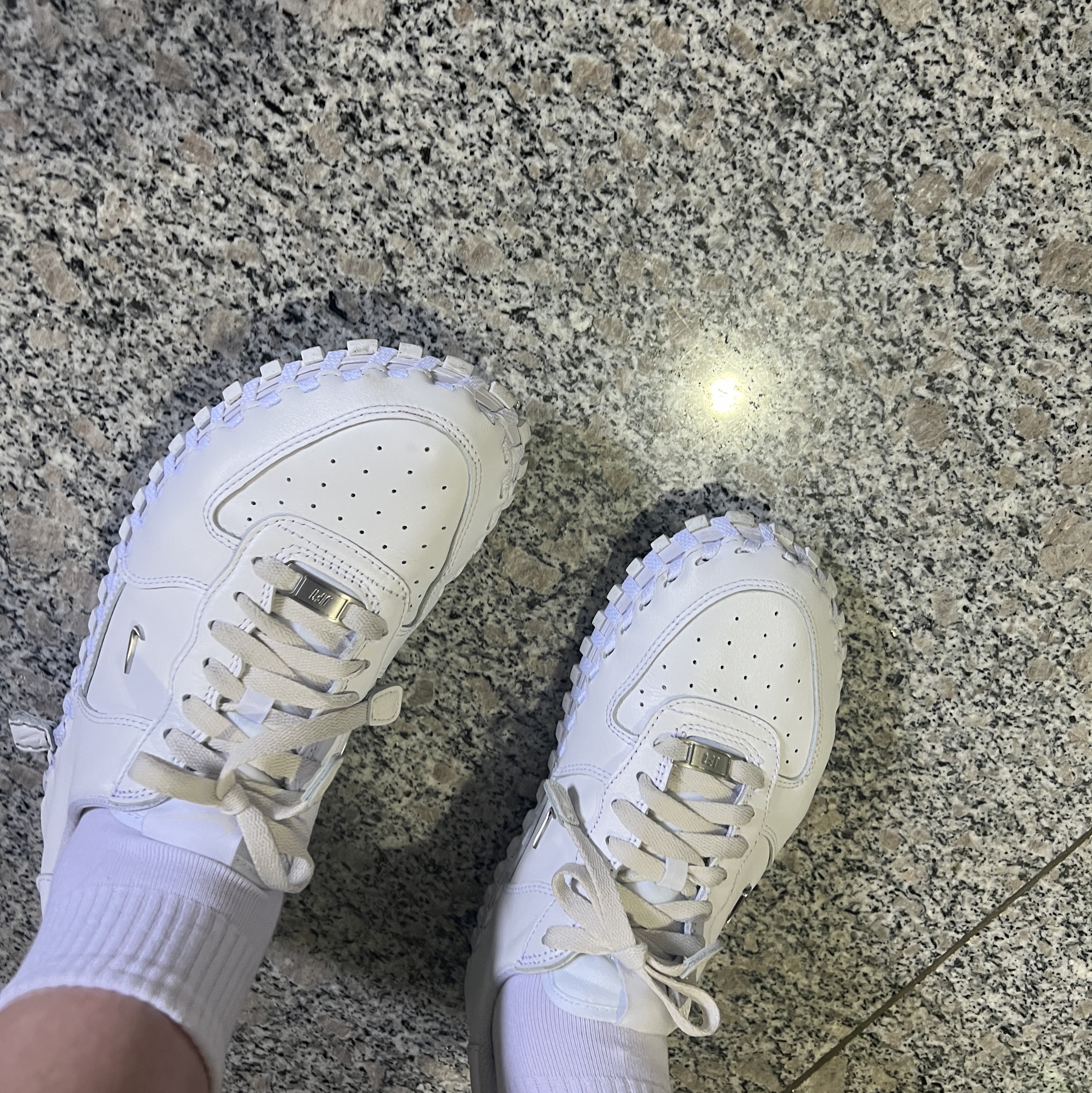 Nike x Jacquemus J Force 1 Low LX SP White 착용 스타일 - 4