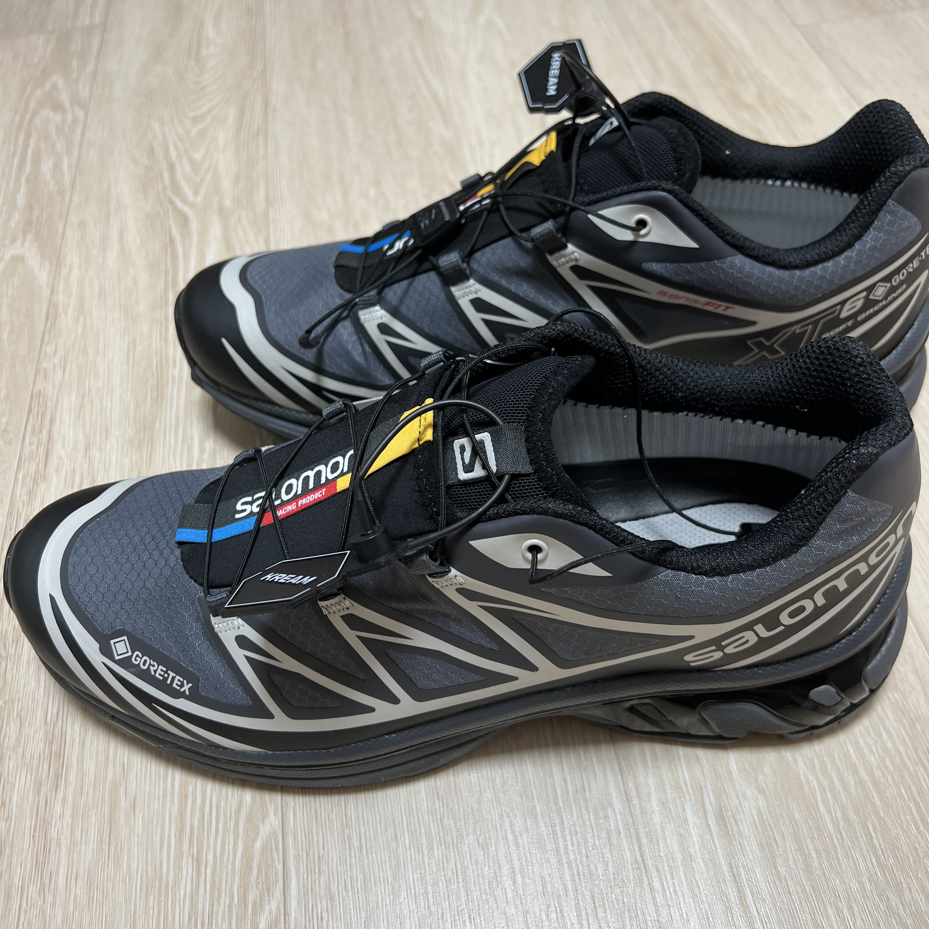 Salomon XT-6 Gore-Tex Black Ebony 착용 스타일