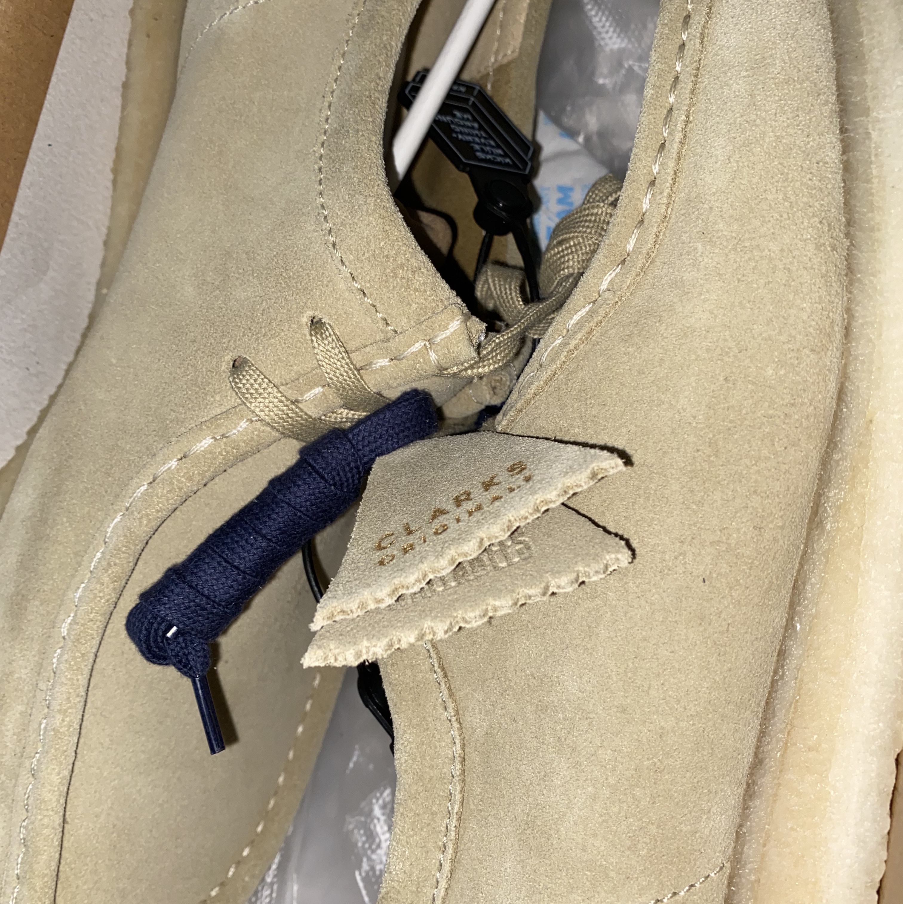 Clarks Wallabee Maple Suede 착용 스타일