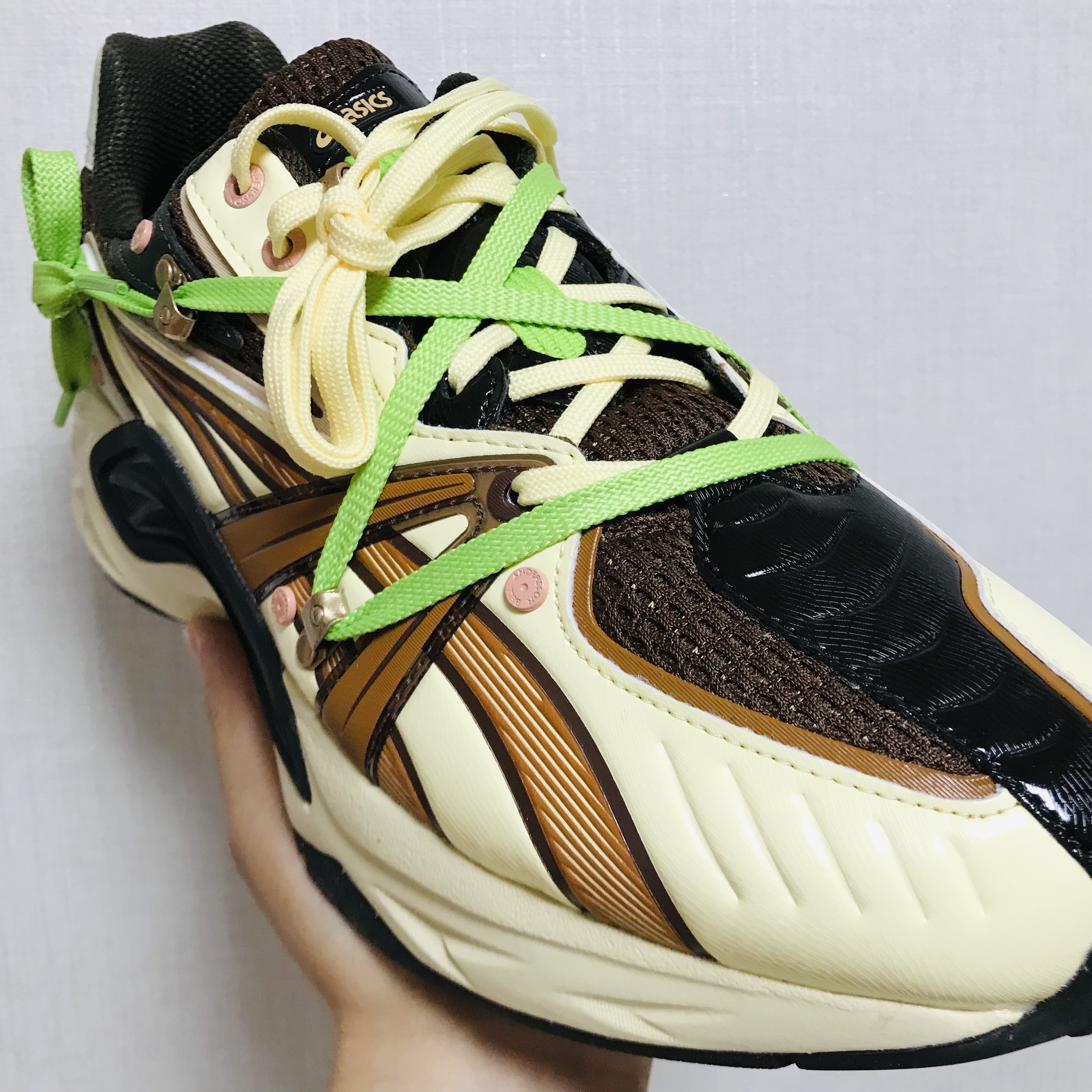 Asics x Andersson Bell HN2-S Protoblast Butter 착용 스타일