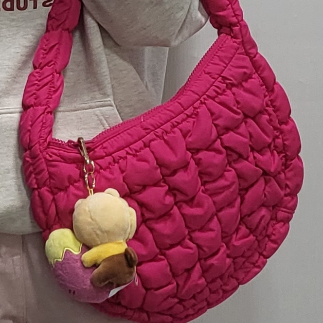 COS Quilted Mini Bag Pink 착용 스타일