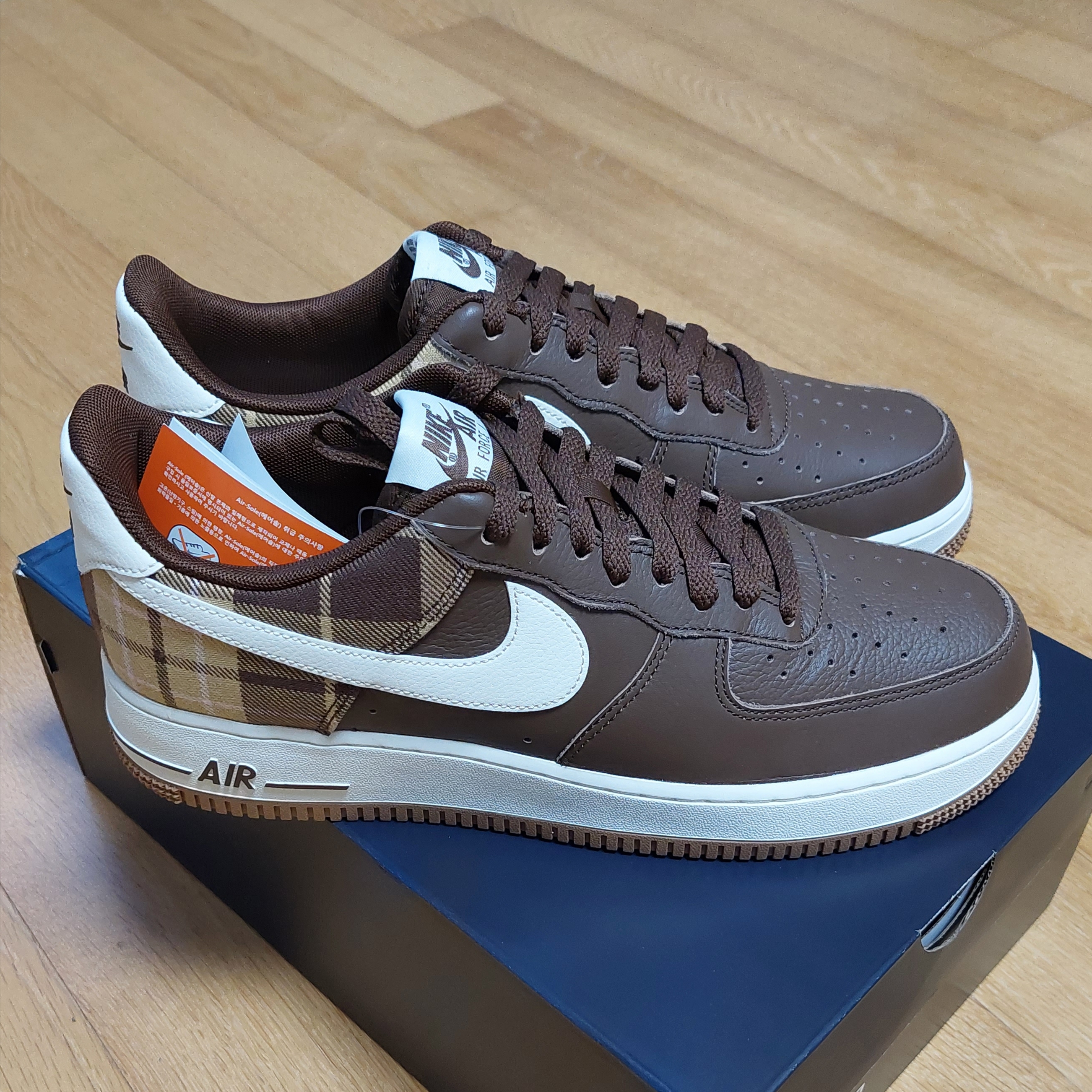 Nike Air Force 1 '07 LX Cacao Wow 착용 스타일 - 3