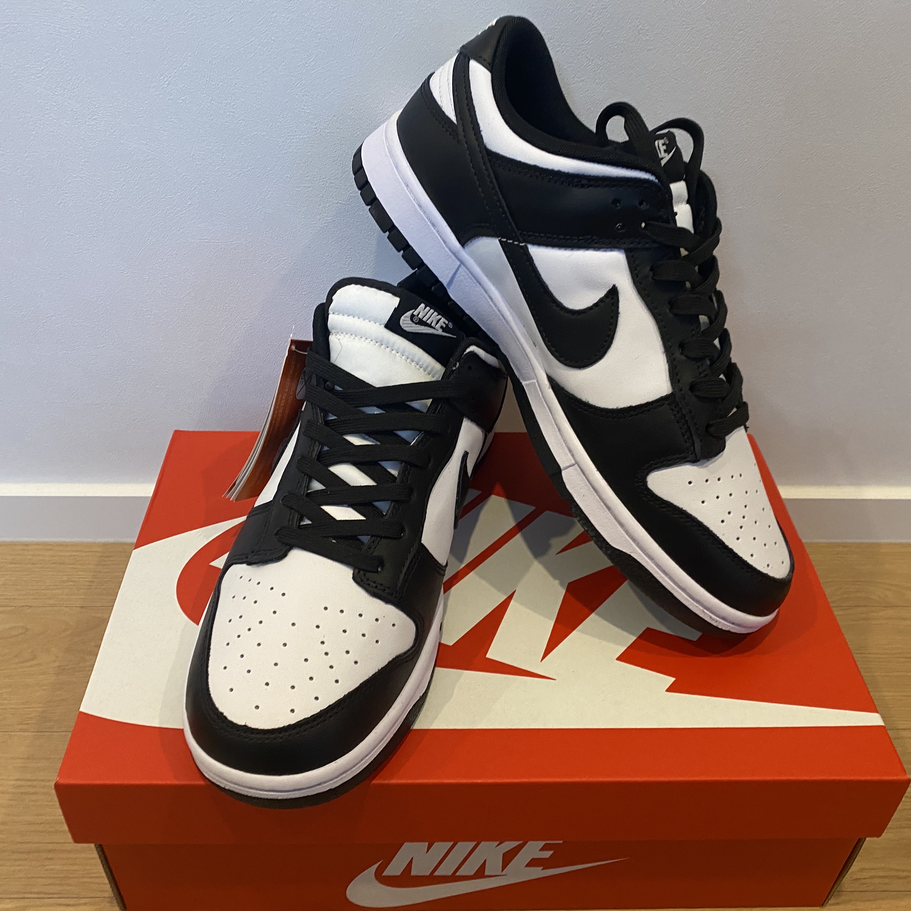 Nike Dunk Low Retro Black 착용 스타일 - 2