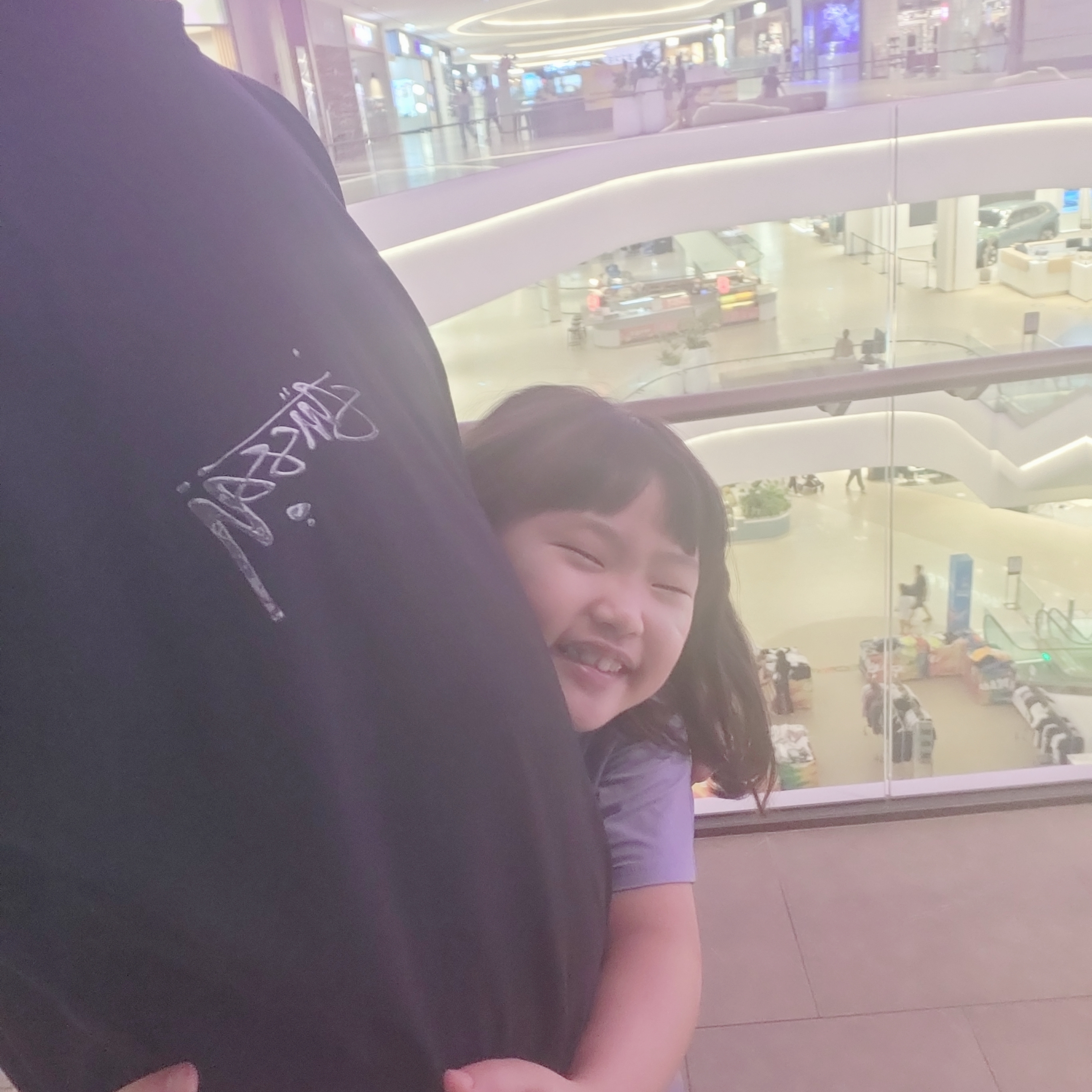 Stussy Mercury T-Shirt Black, Oofos OOriginal Black 착용 스타일 - 1