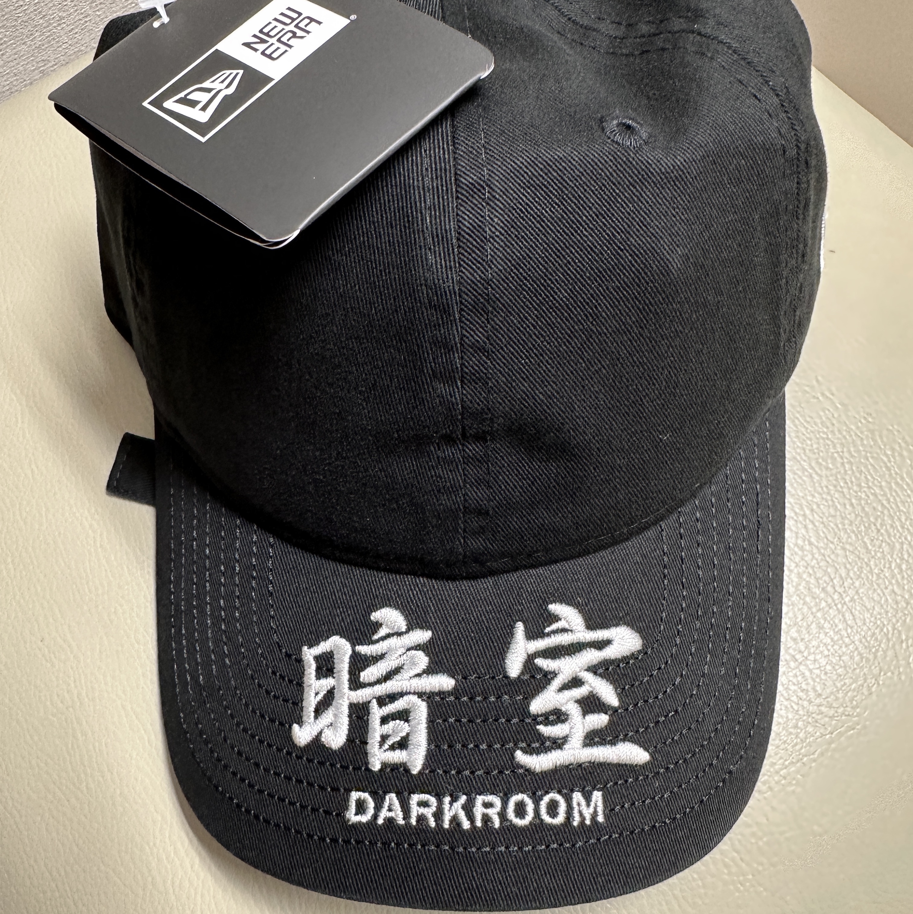 Darkr8m Studio x New Era Unstructured Ball Cap Black 착용 스타일