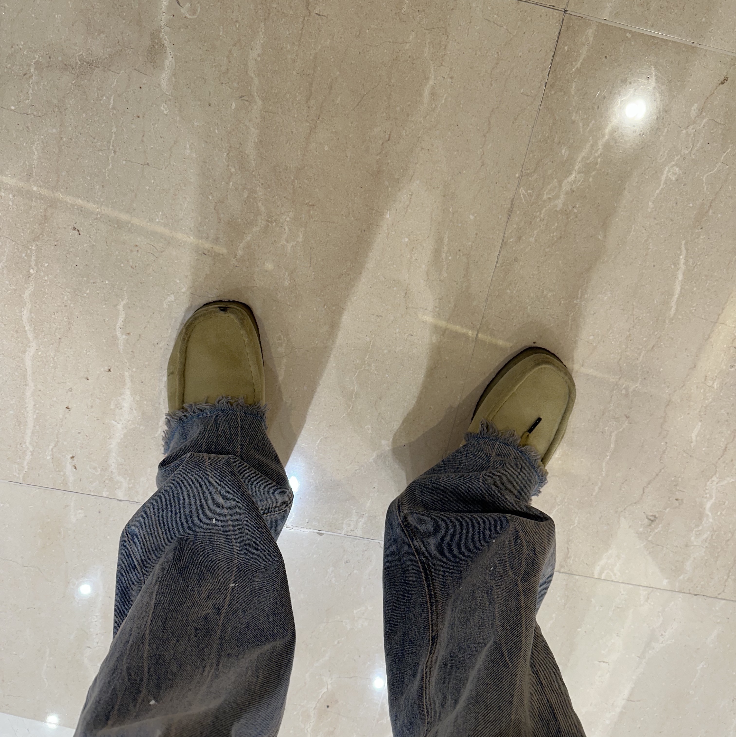 Clarks Wallabee Maple Suede 착용 스타일