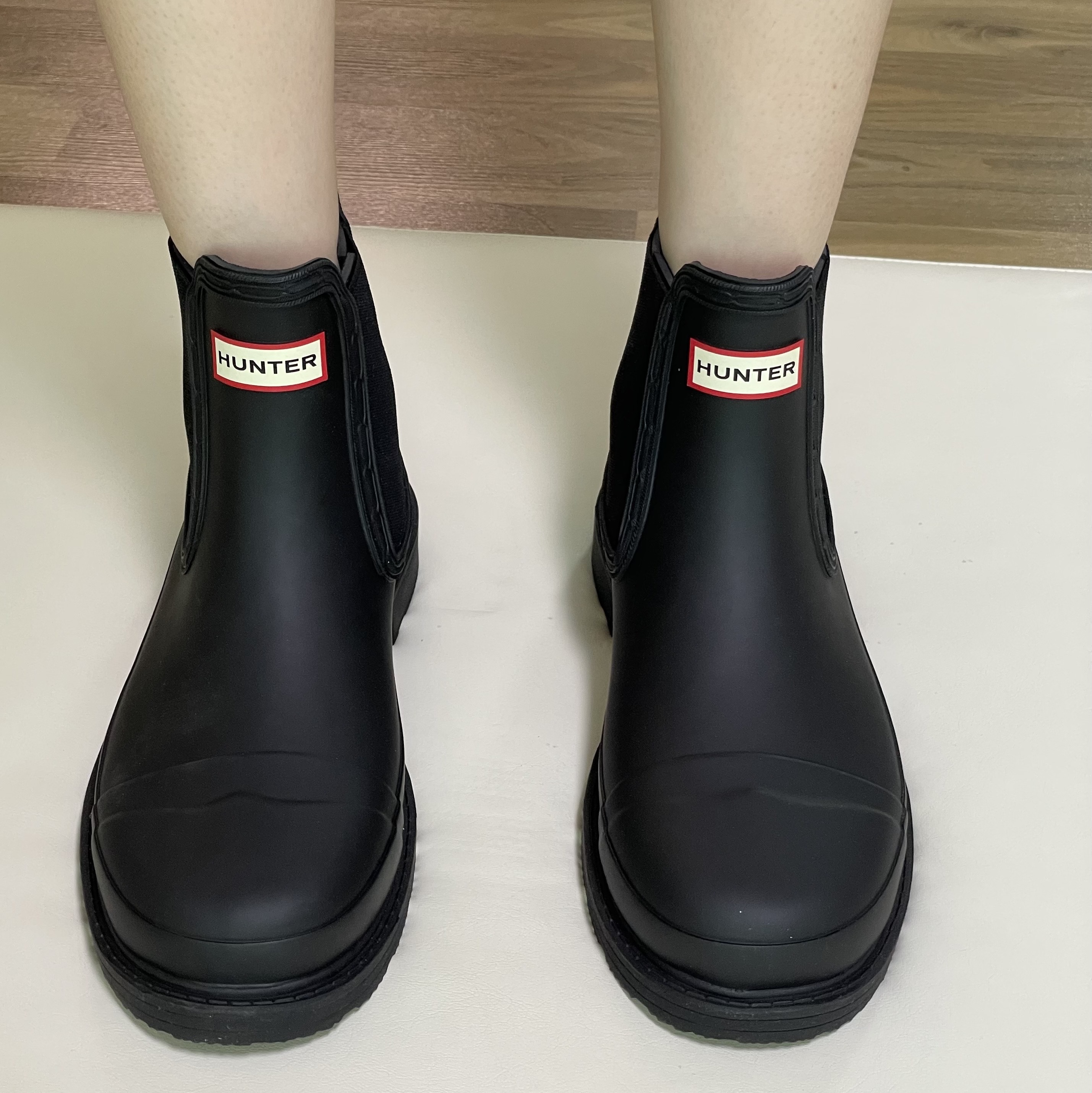 (W) Hunter Commando Chelsea Boots Black 착용 스타일