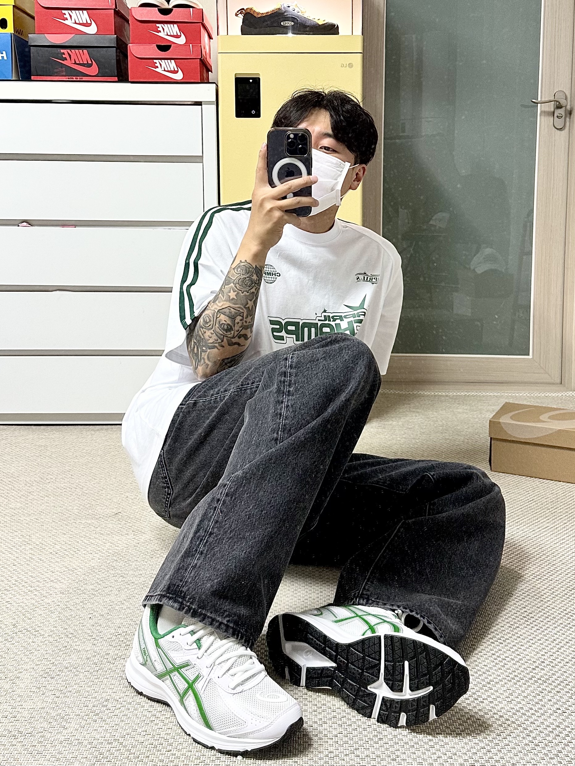 Asics Jog 100 S White Green - 2E Wide 착용 스타일 - 4
