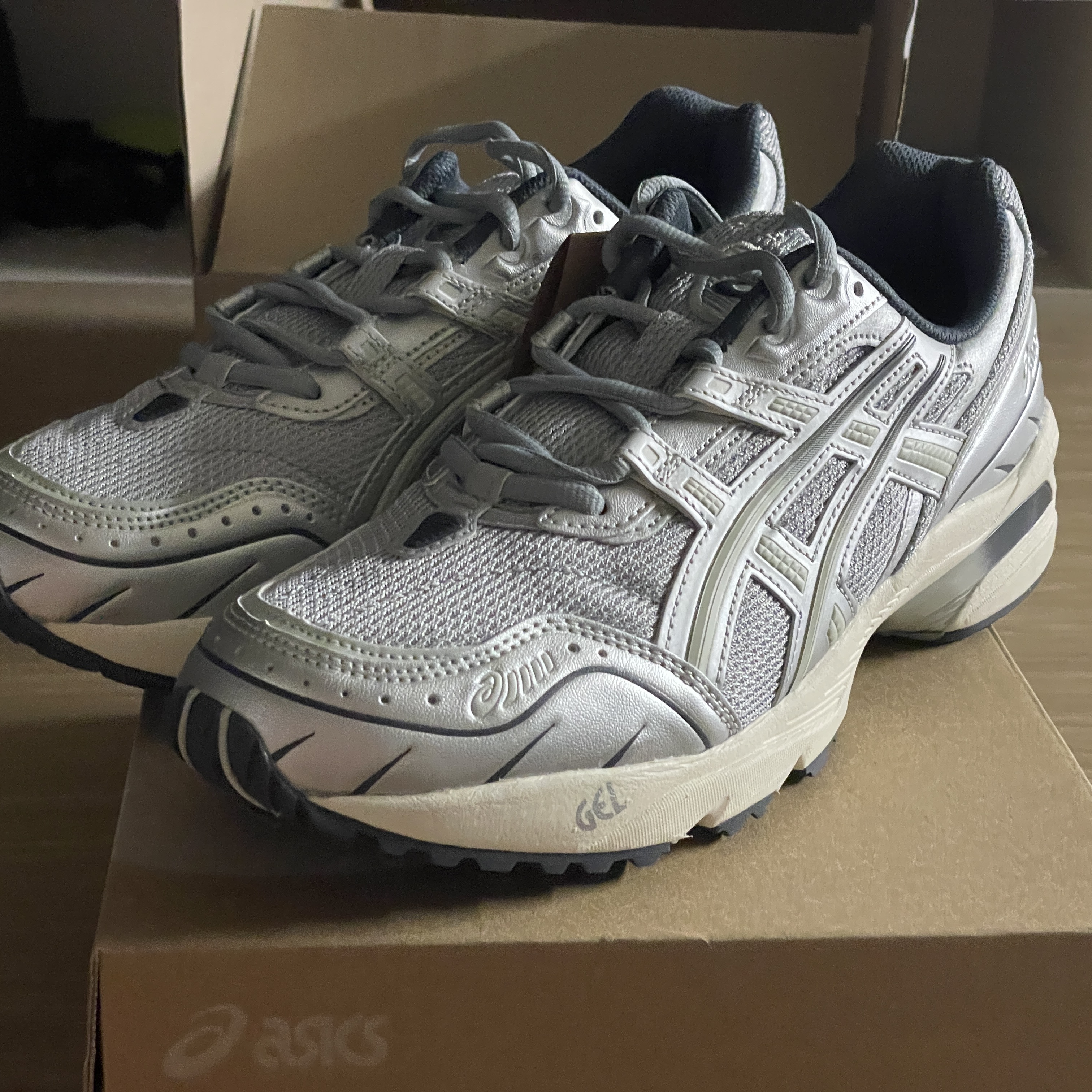 Asics Gel-1090 Piedmont Grey, Asics GT-2160 White Pure Silver 착용 스타일 - 2