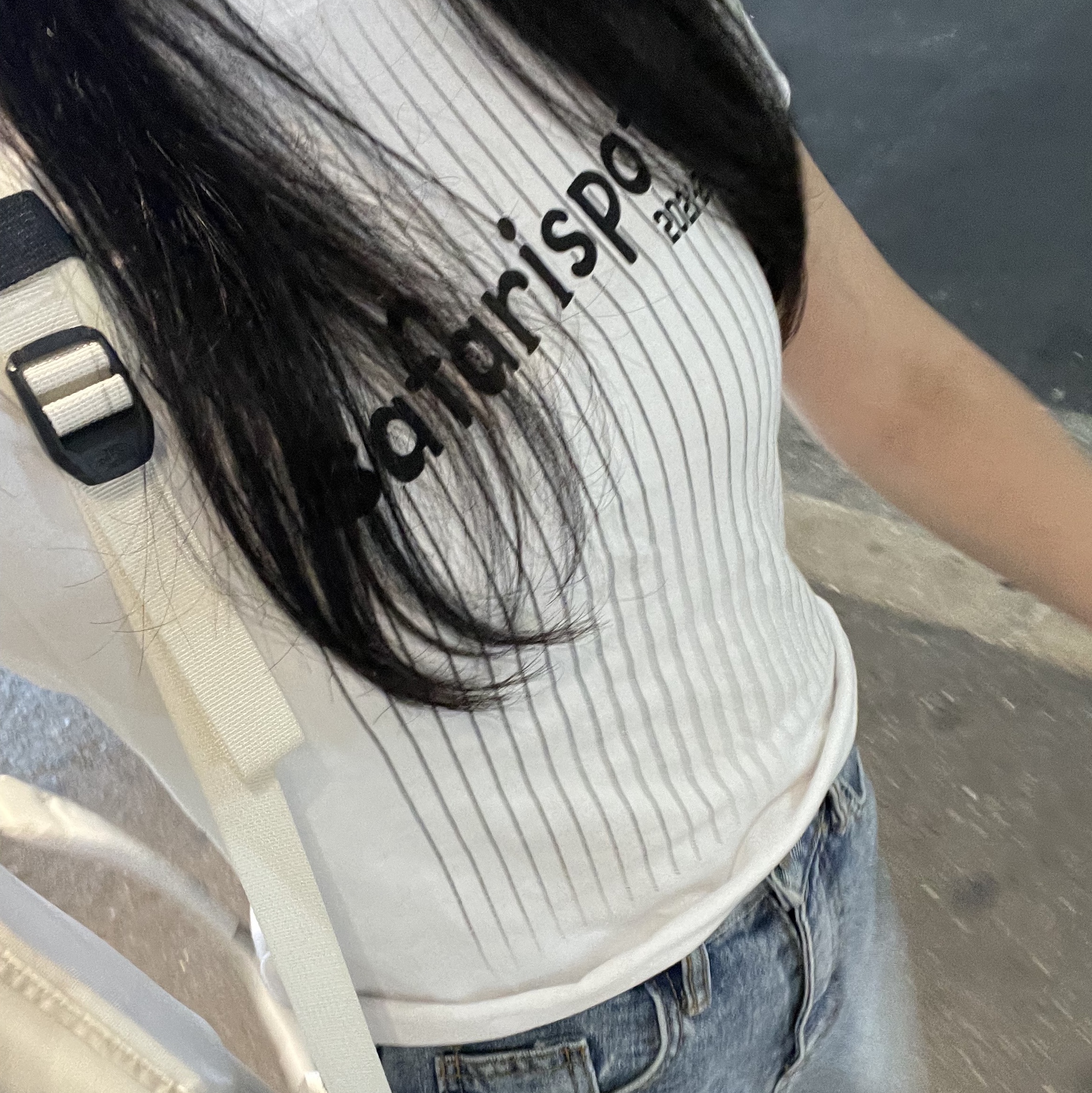 Safarispot Women 1/2 Safarispots Magazine Tee White 착용 스타일