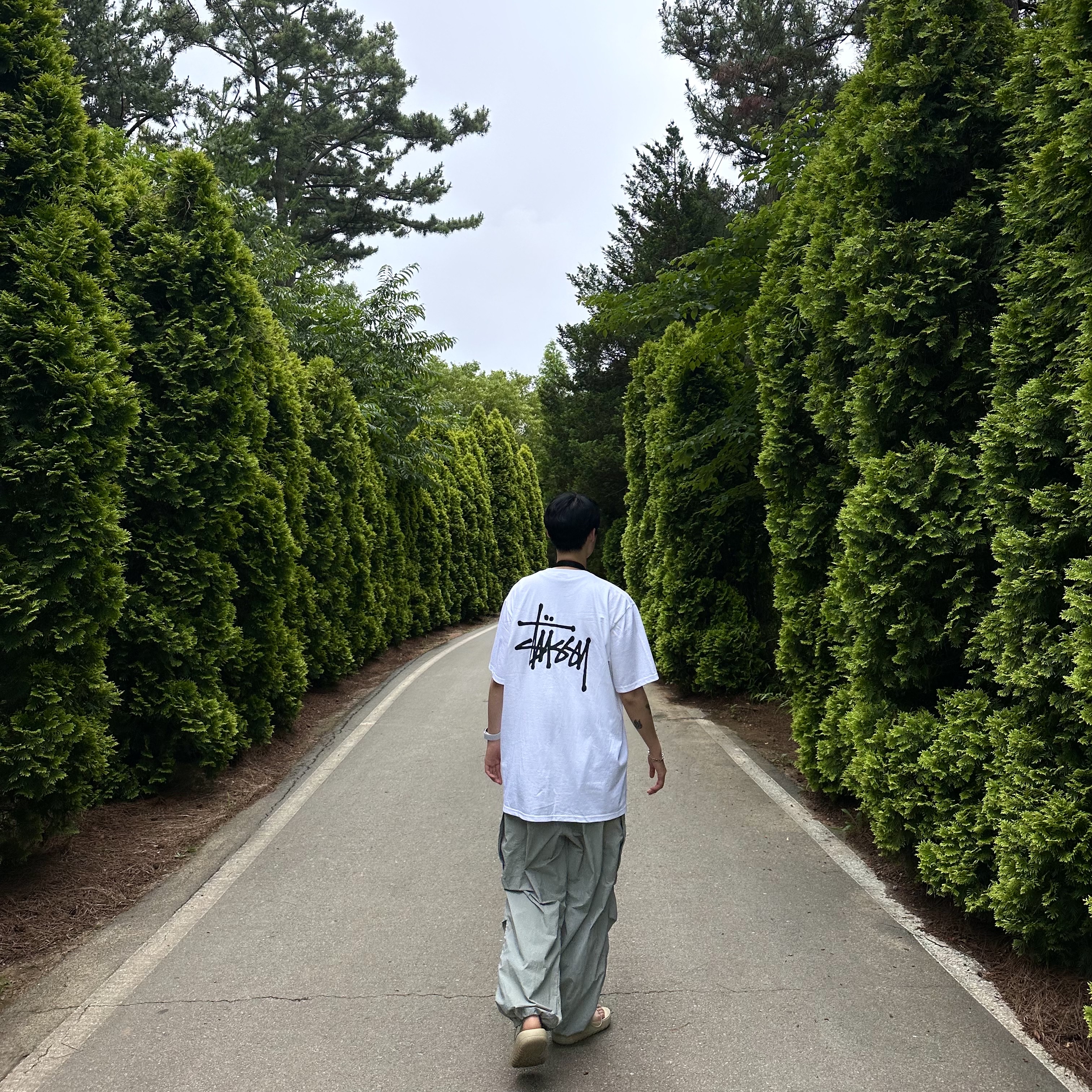 Stussy Basic Stussy T-Shirt White 2023 착용 스타일 - 1