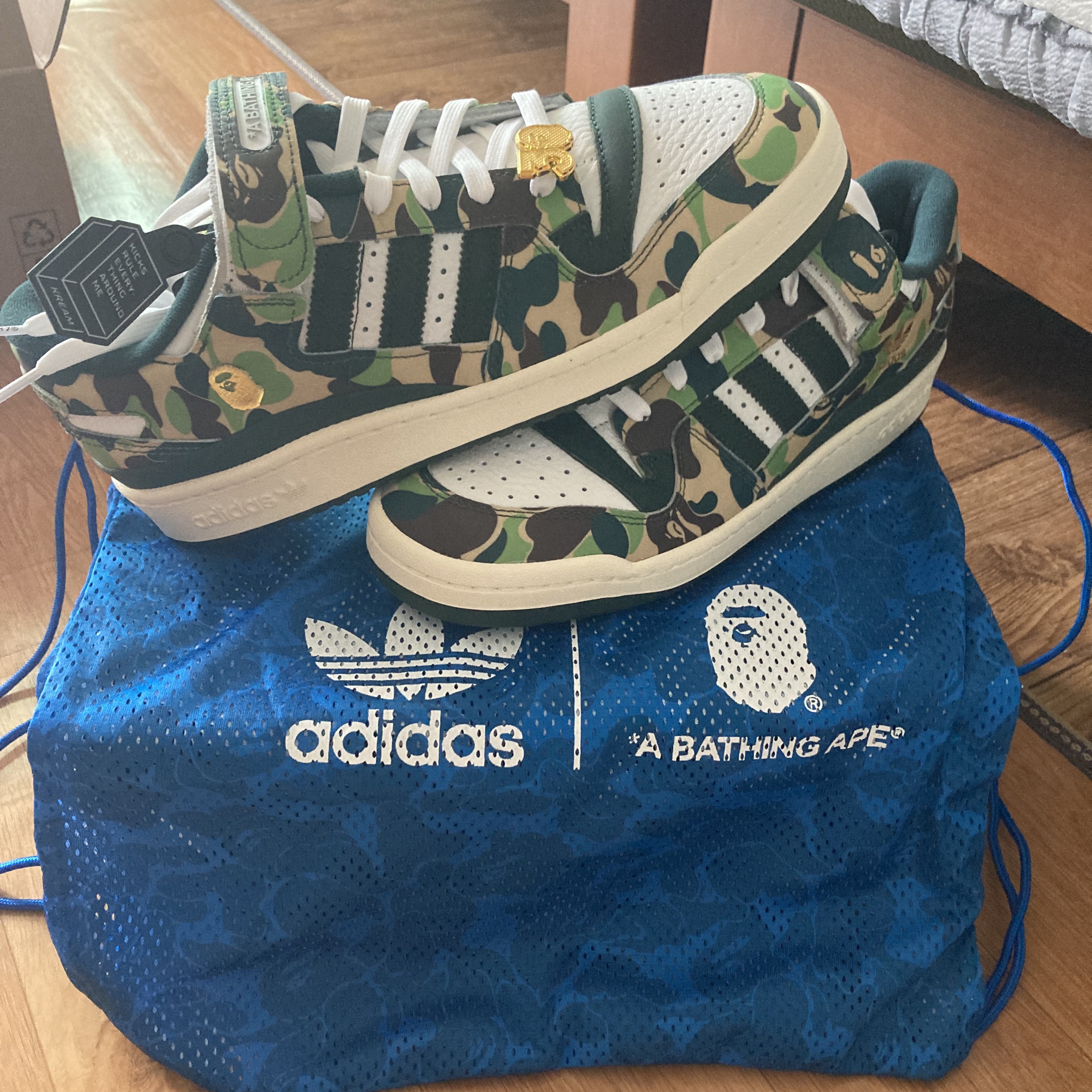 Adidas x BAPE Forum 84 Low Green Camo 착용 스타일 - 1