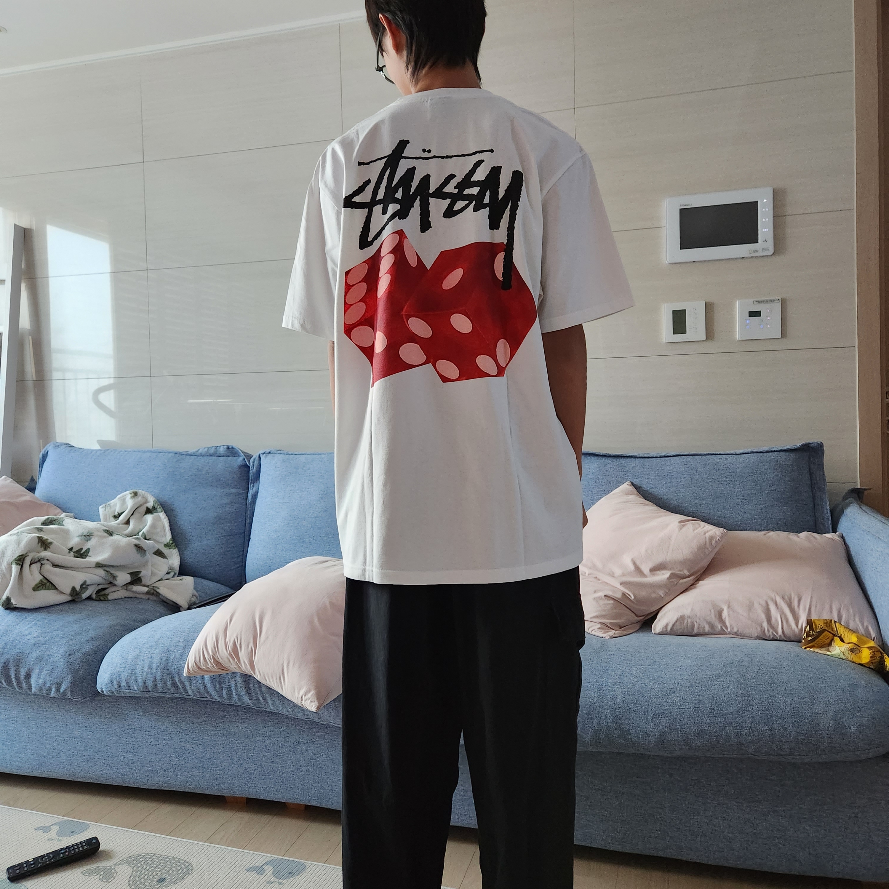 Stussy Diced Out T-Shirt White 착용 스타일
