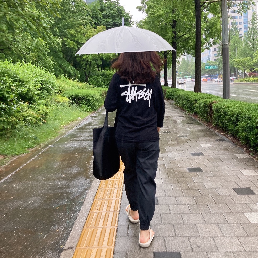 Stussy Basic Stussy LS T-Shirt Black 2022, Taw&Toe Flip Flop Zerovity Bio Cream 착용 스타일