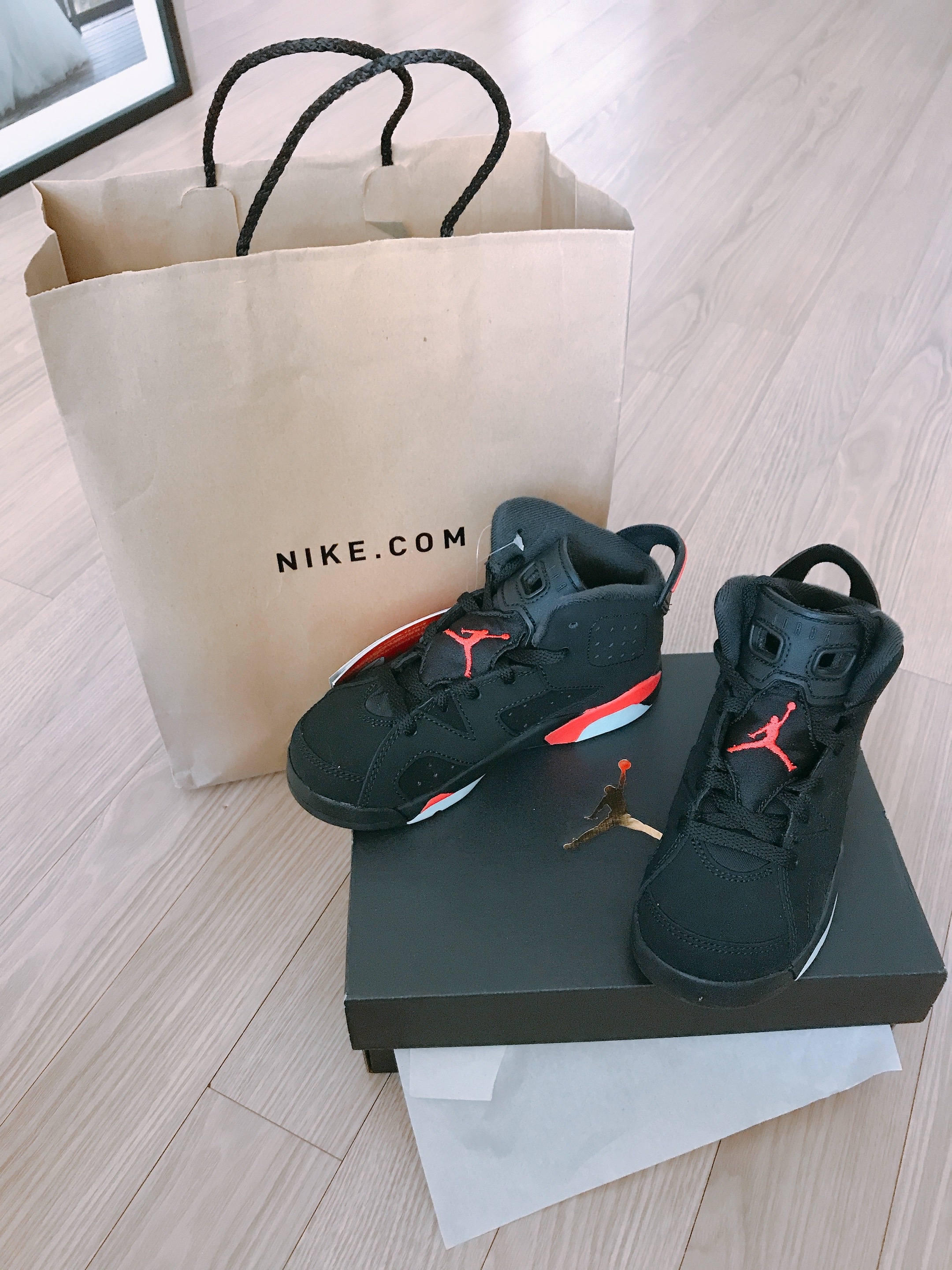 (PS) Jordan 6 Retro Infrared 2019, (TD) Jordan 11 Retro Concord 2018 착용 스타일 - 2