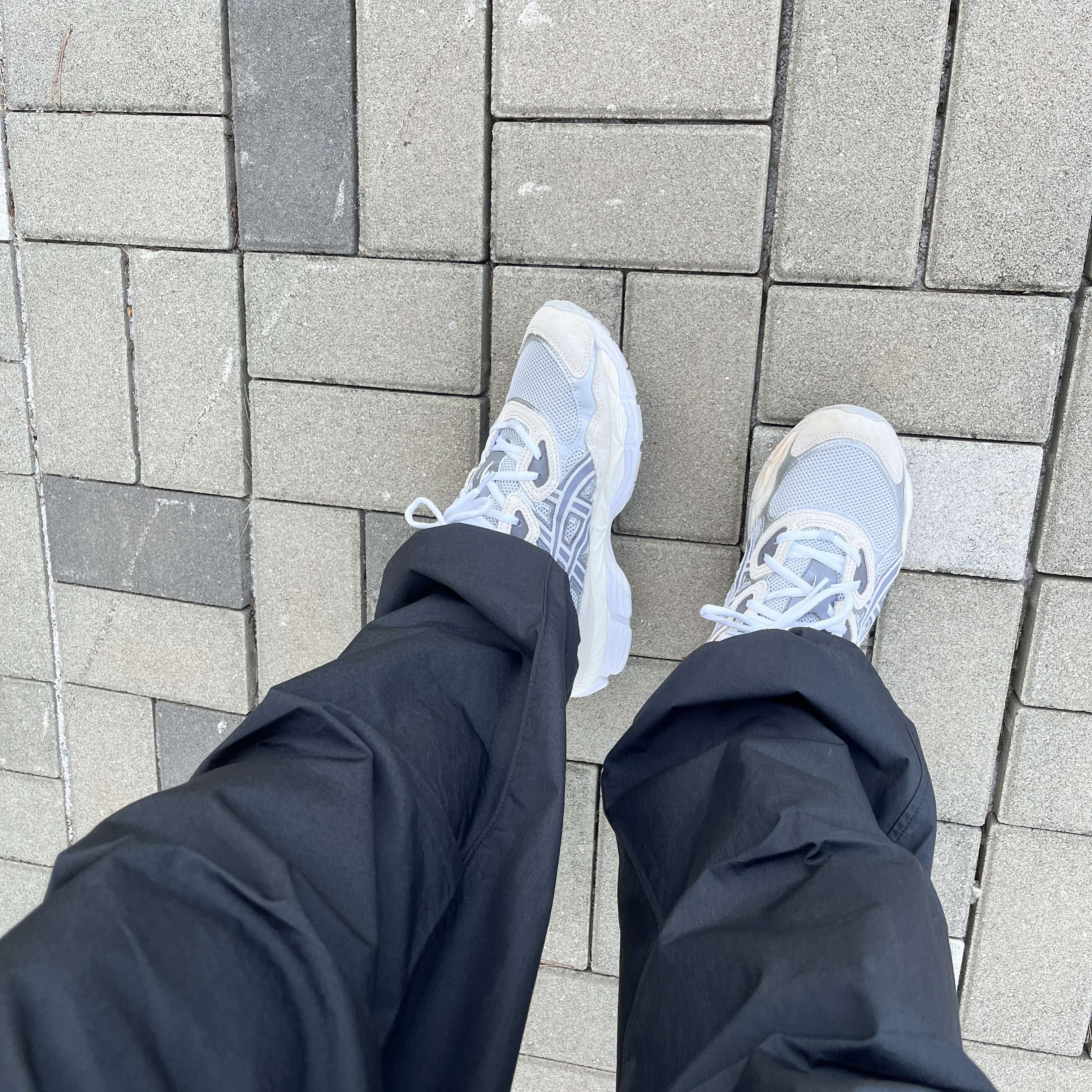 Asics Gel-NYC Concrete Oatmeal 착용 스타일