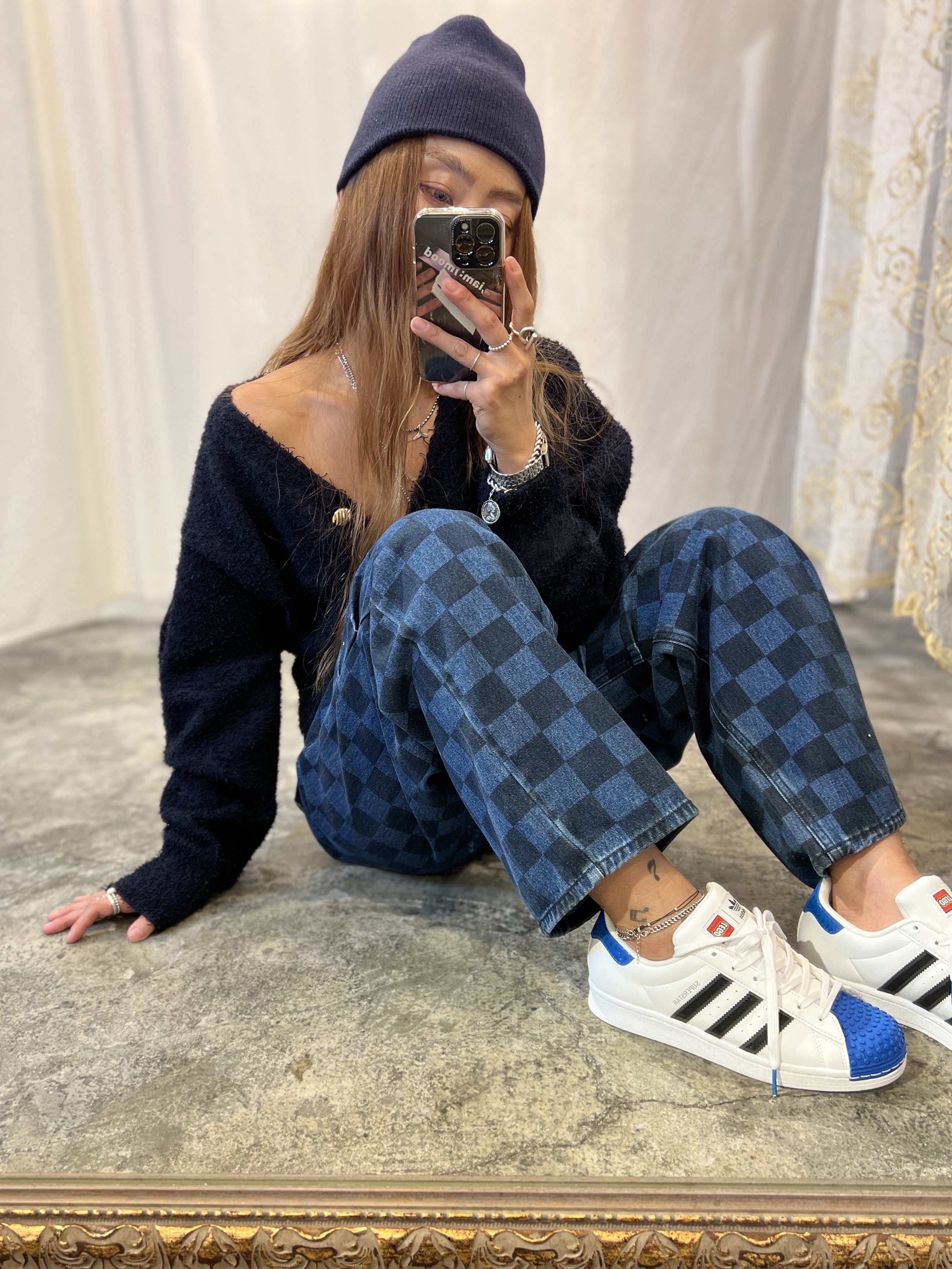 Adidas x Lego Superstar White Black 착용 스타일 - 2
